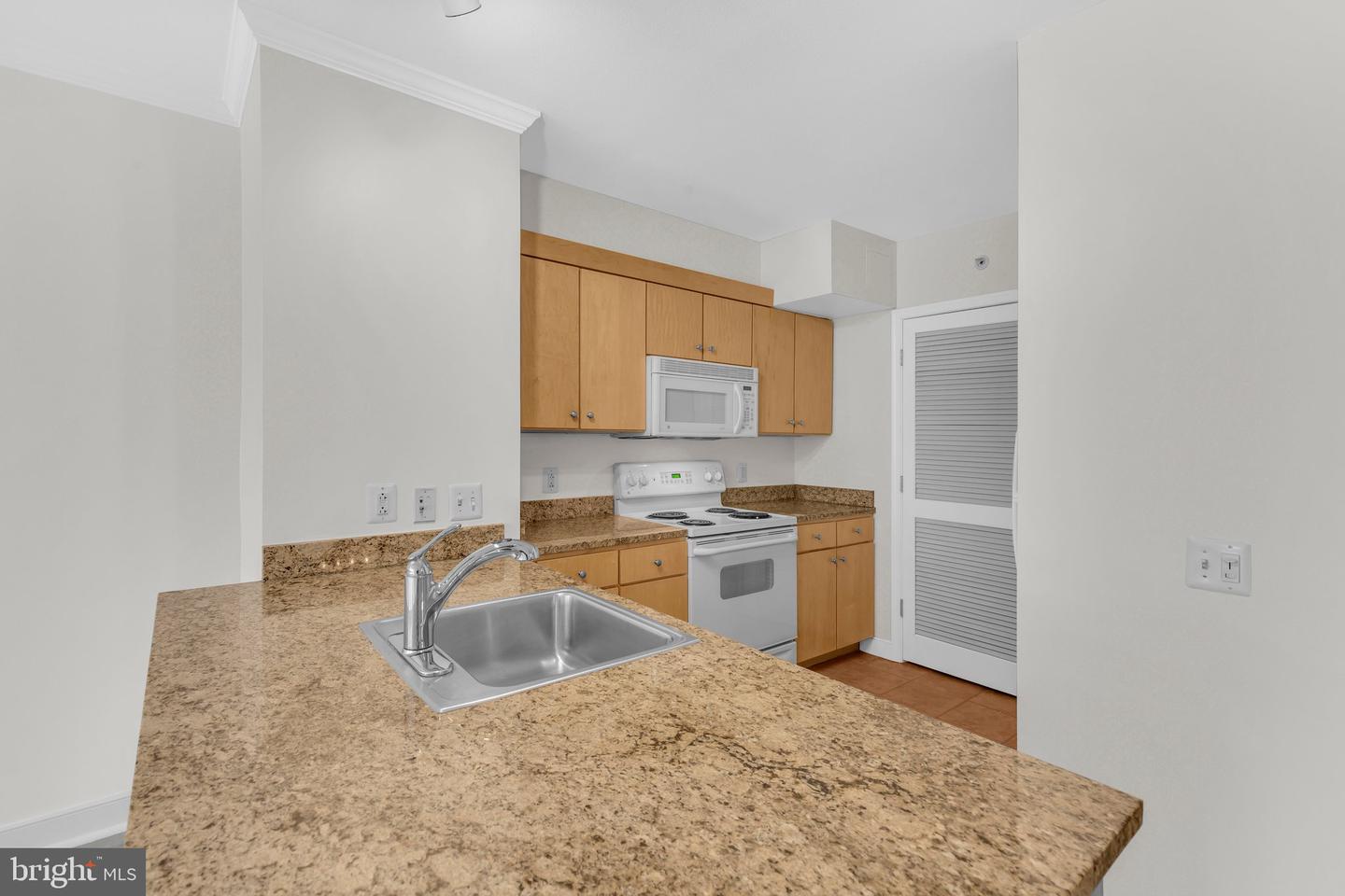 631 D ST NW #431, WASHINGTON, District Of Columbia 20004, 1 Bedroom Bedrooms, ,1 BathroomBathrooms,Residential,For sale,631 D ST NW #431,DCDC2201454 MLS # DCDC2201454