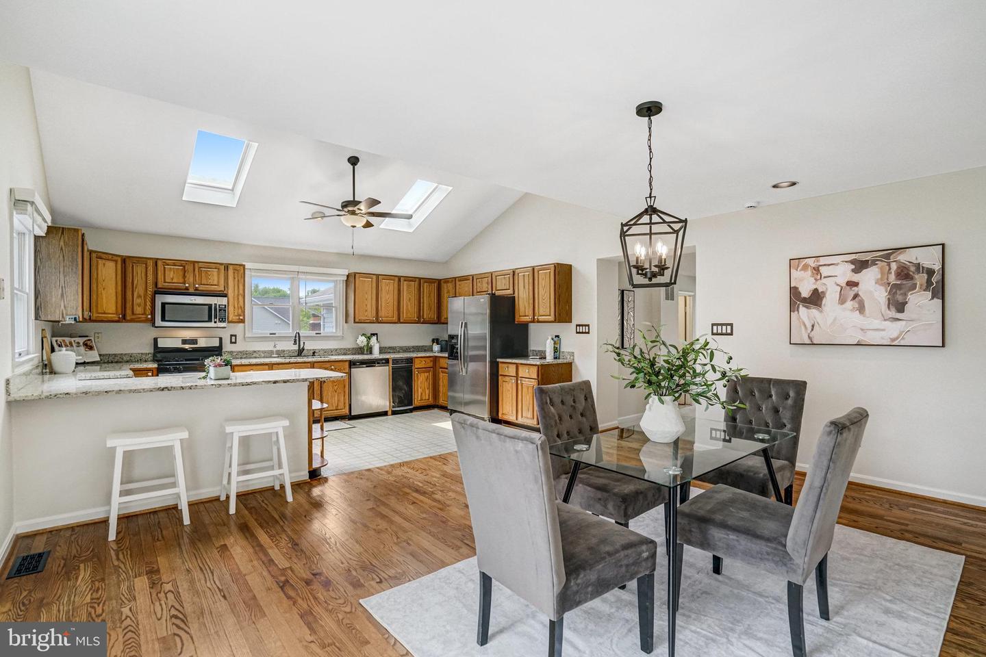 5927 DOVE DR, ALEXANDRIA, Virginia 22310, 4 Bedrooms Bedrooms, ,3 BathroomsBathrooms,Residential,For sale,5927 DOVE DR,VAFX2242108 MLS # VAFX2242108