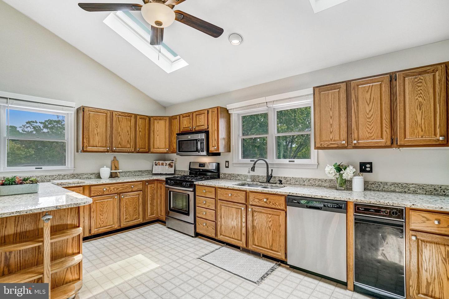 5927 DOVE DR, ALEXANDRIA, Virginia 22310, 4 Bedrooms Bedrooms, ,3 BathroomsBathrooms,Residential,For sale,5927 DOVE DR,VAFX2242108 MLS # VAFX2242108