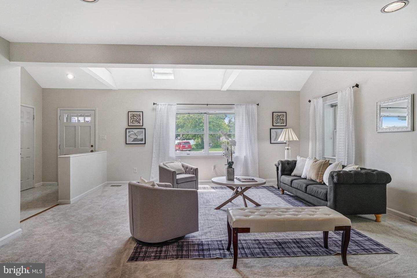 5927 DOVE DR, ALEXANDRIA, Virginia 22310, 4 Bedrooms Bedrooms, ,3 BathroomsBathrooms,Residential,For sale,5927 DOVE DR,VAFX2242108 MLS # VAFX2242108