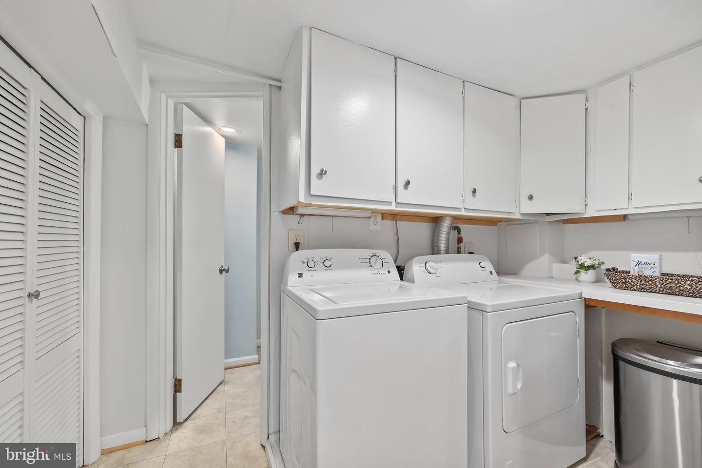 3309 PARKSIDE TER, FAIRFAX, Virginia 22031, 5 Bedrooms Bedrooms, ,2 BathroomsBathrooms,Residential,For sale,3309 PARKSIDE TER,VAFX2242048 MLS # VAFX2242048