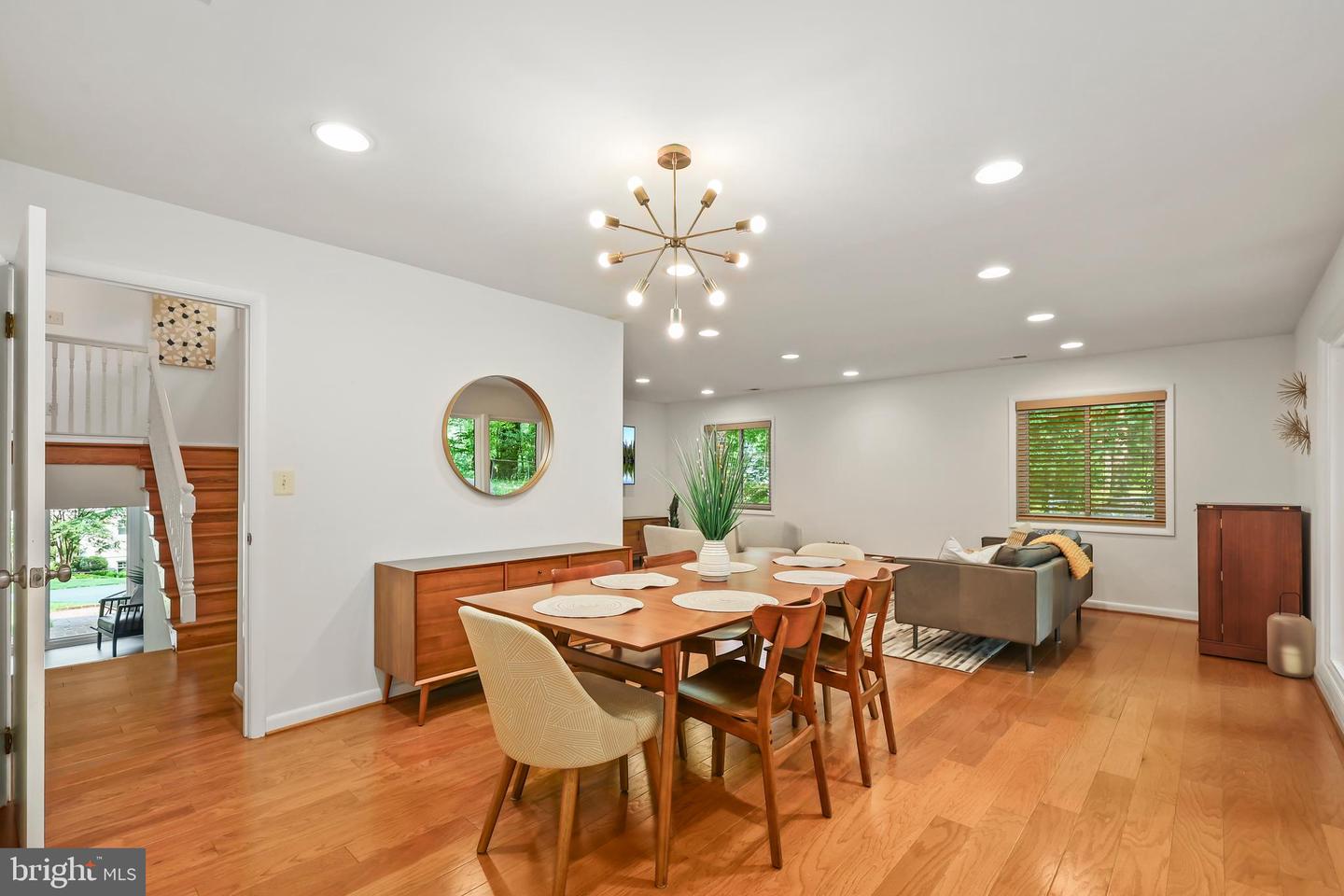 3309 PARKSIDE TER, FAIRFAX, Virginia 22031, 5 Bedrooms Bedrooms, ,2 BathroomsBathrooms,Residential,For sale,3309 PARKSIDE TER,VAFX2242048 MLS # VAFX2242048