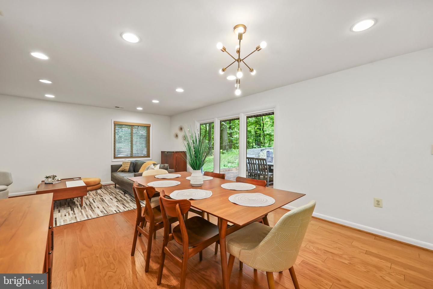 3309 PARKSIDE TER, FAIRFAX, Virginia 22031, 5 Bedrooms Bedrooms, ,2 BathroomsBathrooms,Residential,For sale,3309 PARKSIDE TER,VAFX2242048 MLS # VAFX2242048