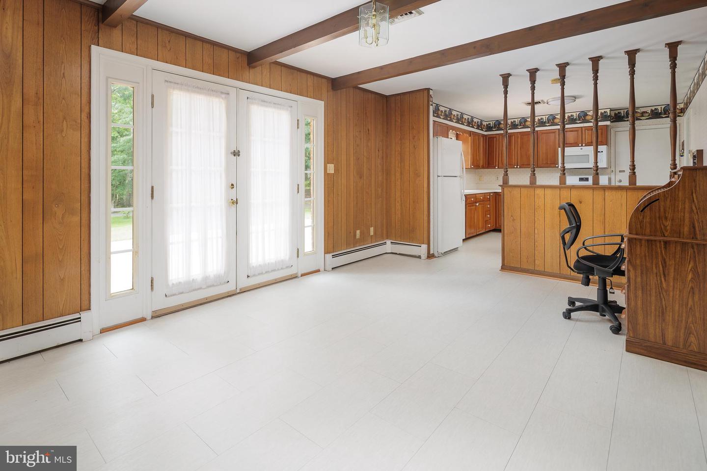 3809 RUSSELL RD, WOODBRIDGE, Virginia 22192, 5 Bedrooms Bedrooms, ,3 BathroomsBathrooms,Residential,For sale,3809 RUSSELL RD,VAPW2095144 MLS # VAPW2095144