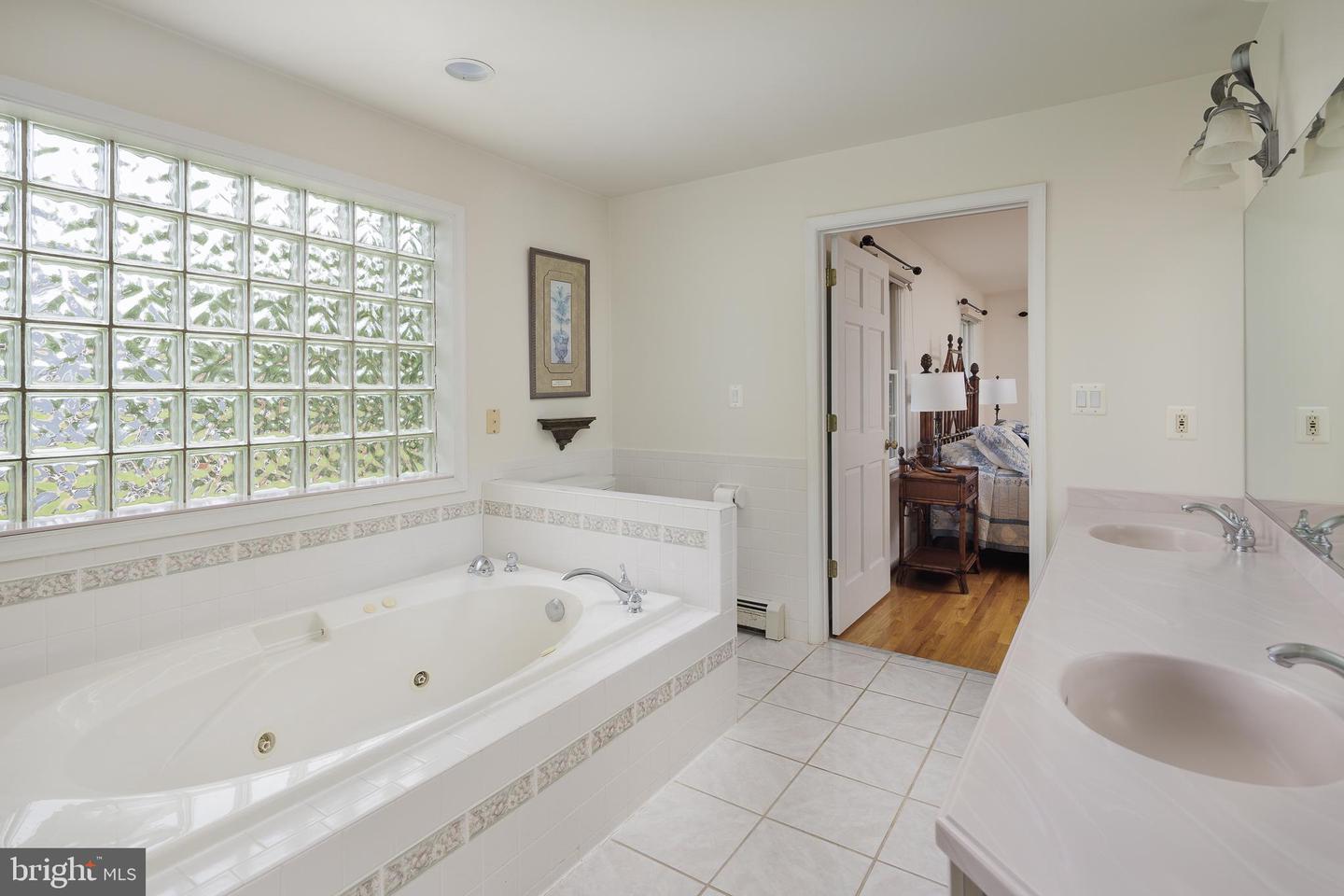 3809 RUSSELL RD, WOODBRIDGE, Virginia 22192, 5 Bedrooms Bedrooms, ,3 BathroomsBathrooms,Residential,For sale,3809 RUSSELL RD,VAPW2095144 MLS # VAPW2095144