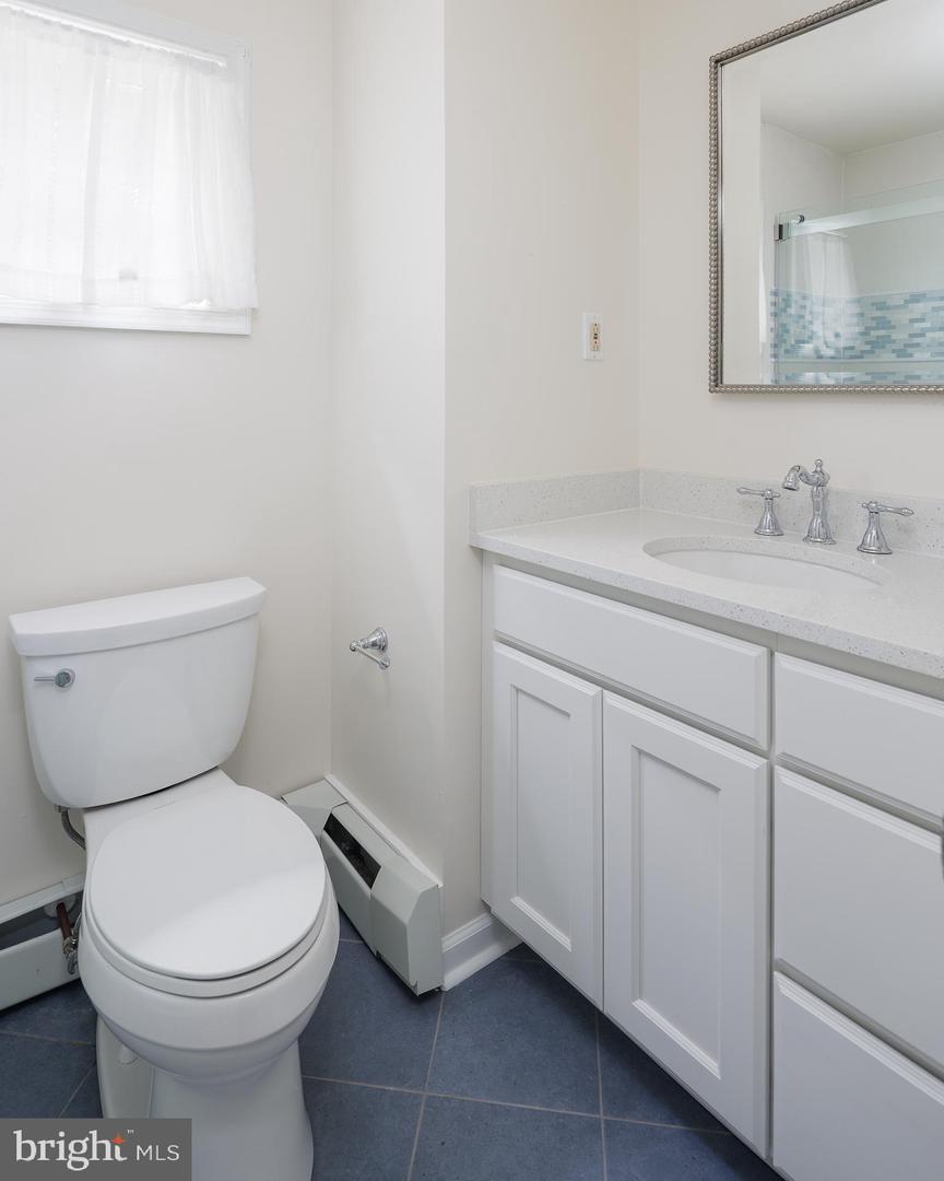 3809 RUSSELL RD, WOODBRIDGE, Virginia 22192, 5 Bedrooms Bedrooms, ,3 BathroomsBathrooms,Residential,For sale,3809 RUSSELL RD,VAPW2095144 MLS # VAPW2095144