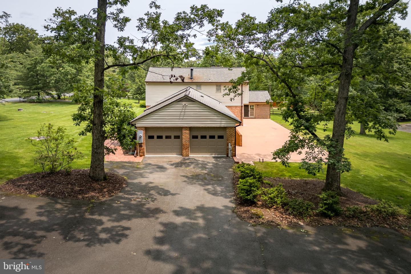 3809 RUSSELL RD, WOODBRIDGE, Virginia 22192, 5 Bedrooms Bedrooms, ,3 BathroomsBathrooms,Residential,For sale,3809 RUSSELL RD,VAPW2095144 MLS # VAPW2095144