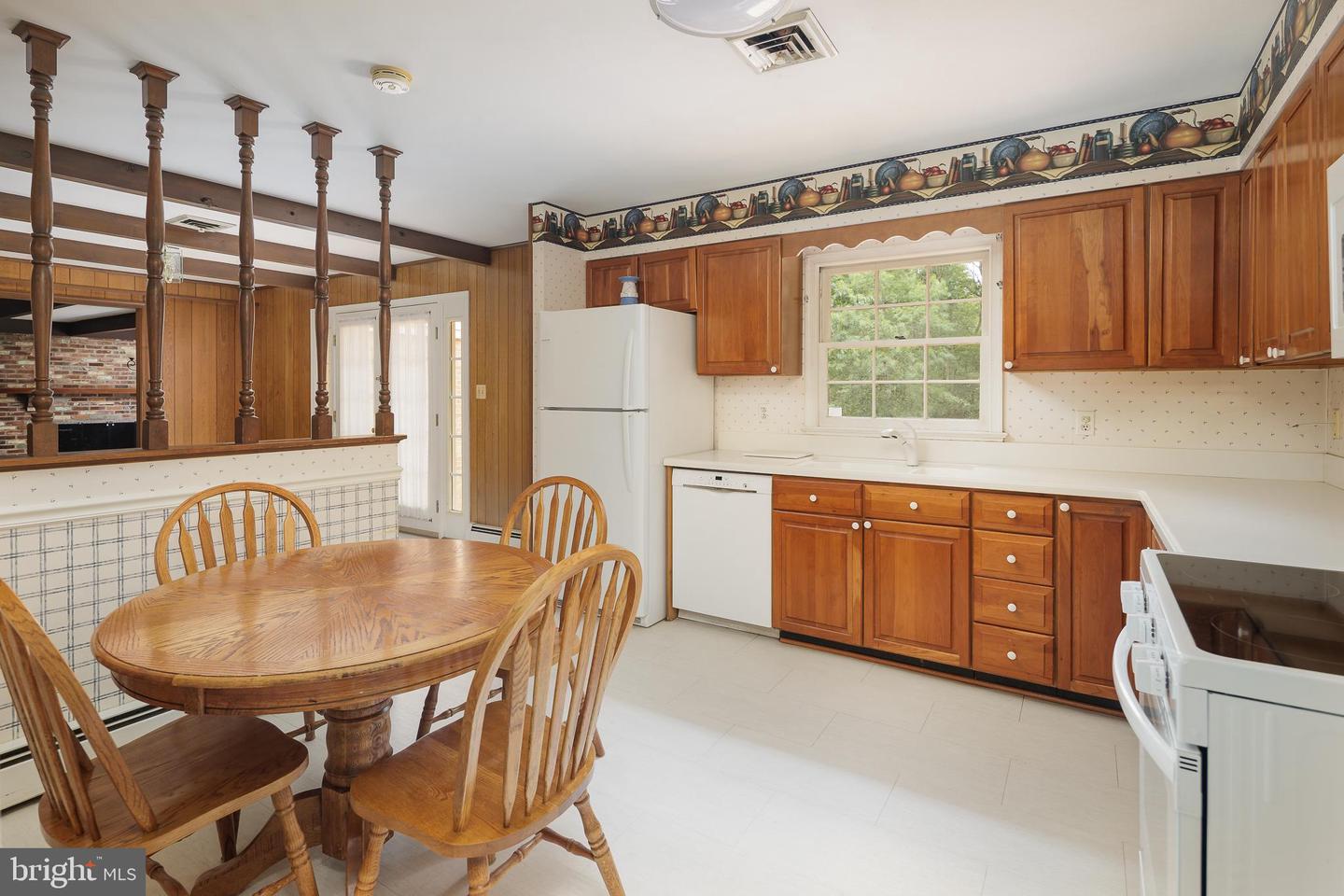 3809 RUSSELL RD, WOODBRIDGE, Virginia 22192, 5 Bedrooms Bedrooms, ,3 BathroomsBathrooms,Residential,For sale,3809 RUSSELL RD,VAPW2095144 MLS # VAPW2095144