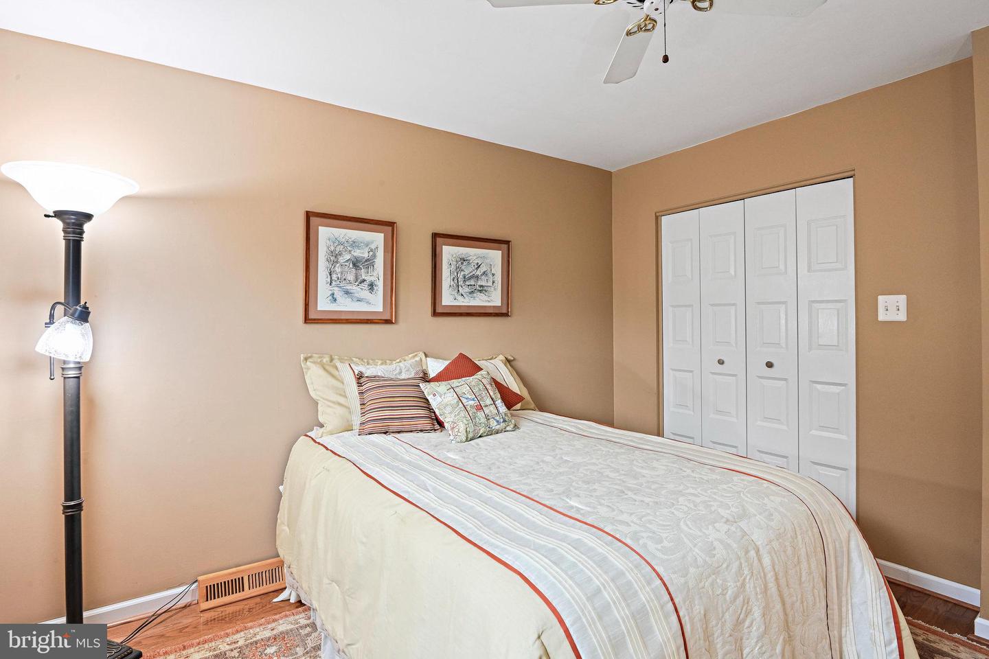 10404 TRUMPETER CT, VIENNA, Virginia 22182, 4 Bedrooms Bedrooms, 19 Rooms Rooms,3 BathroomsBathrooms,Residential,For sale,10404 TRUMPETER CT,VAFX2242112 MLS # VAFX2242112