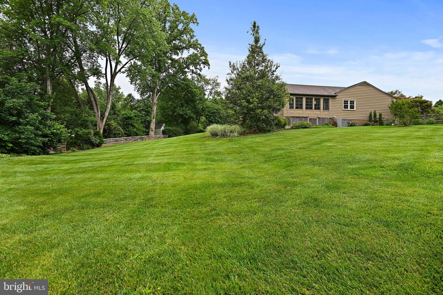 10404 TRUMPETER CT, VIENNA, Virginia 22182, 4 Bedrooms Bedrooms, 19 Rooms Rooms,3 BathroomsBathrooms,Residential,For sale,10404 TRUMPETER CT,VAFX2242112 MLS # VAFX2242112