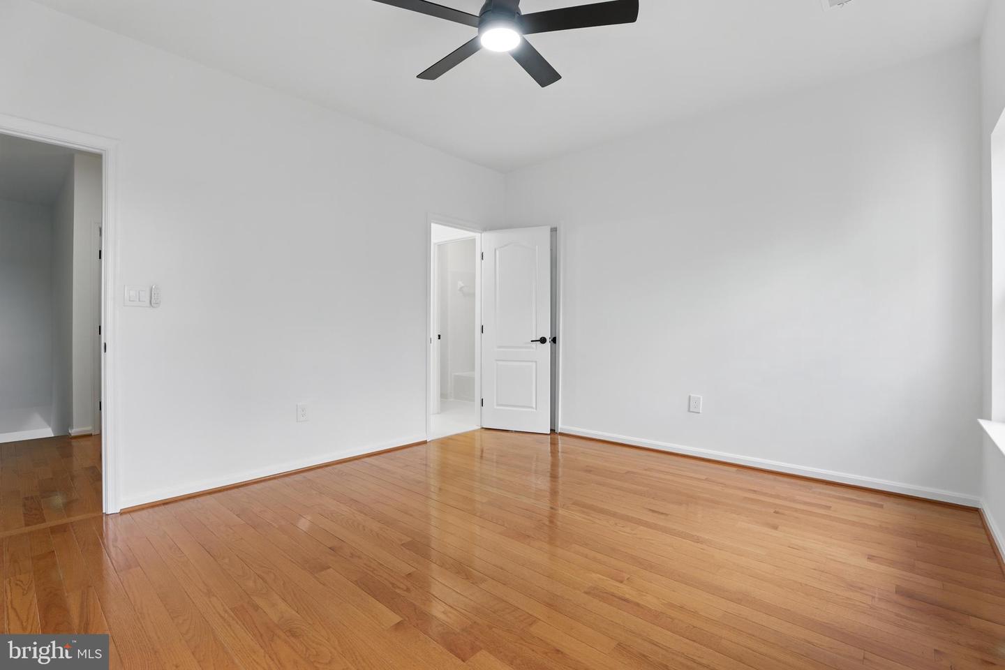 13910 GOTHIC DR, CENTREVILLE, Virginia 20121, 3 Bedrooms Bedrooms, ,2 BathroomsBathrooms,Residential,For sale,13910 GOTHIC DR,VAFX2242228 MLS # VAFX2242228