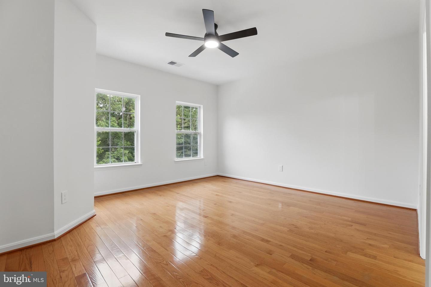 13910 GOTHIC DR, CENTREVILLE, Virginia 20121, 3 Bedrooms Bedrooms, ,2 BathroomsBathrooms,Residential,For sale,13910 GOTHIC DR,VAFX2242228 MLS # VAFX2242228