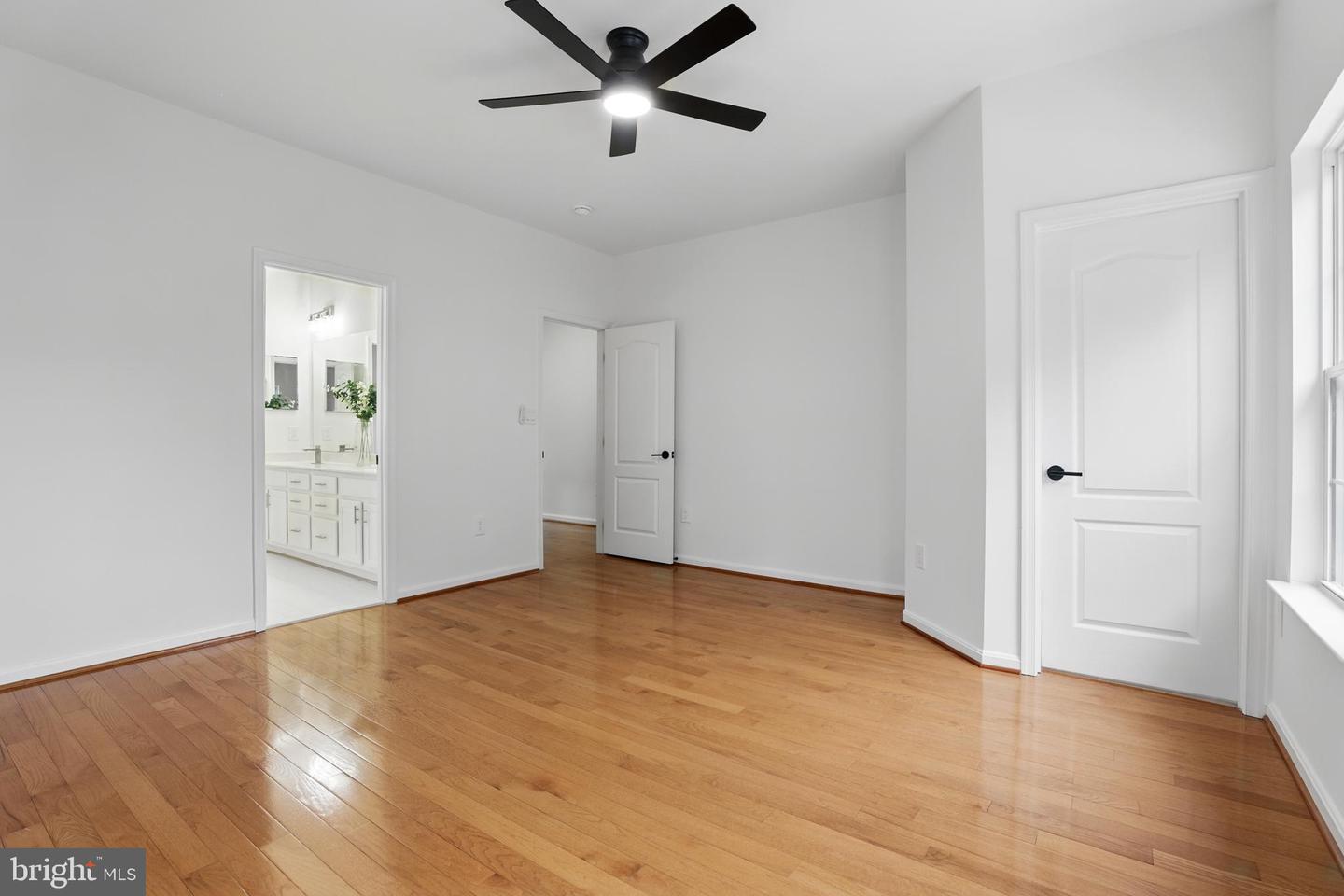 13910 GOTHIC DR, CENTREVILLE, Virginia 20121, 3 Bedrooms Bedrooms, ,2 BathroomsBathrooms,Residential,For sale,13910 GOTHIC DR,VAFX2242228 MLS # VAFX2242228