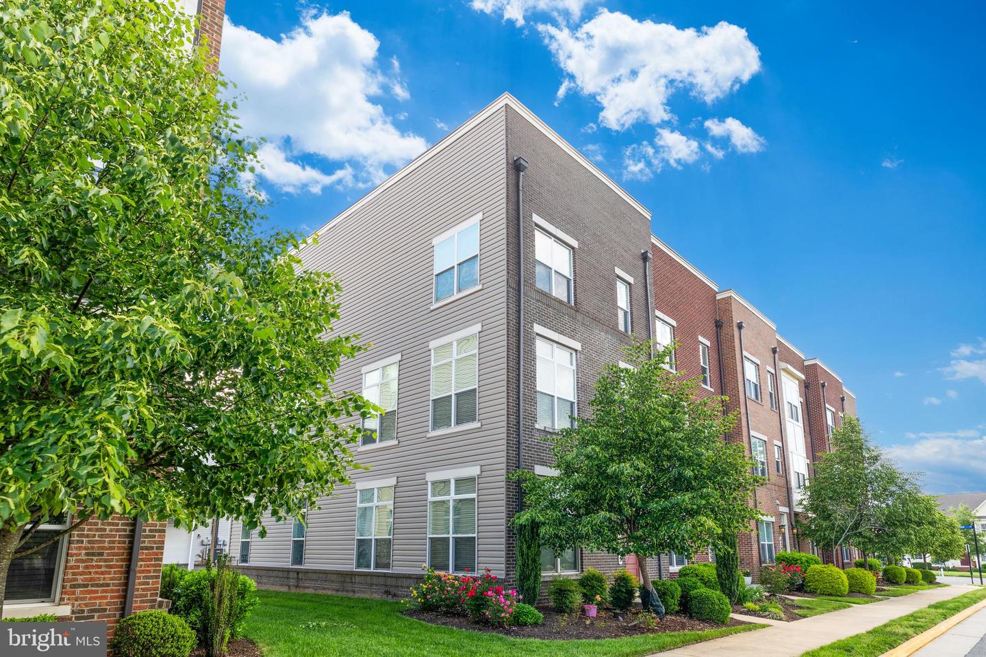 42645 ADEN TER, ASHBURN, Virginia 20148, 3 Bedrooms Bedrooms, ,3 BathroomsBathrooms,Residential,For sale,42645 ADEN TER,VALO2097356 MLS # VALO2097356