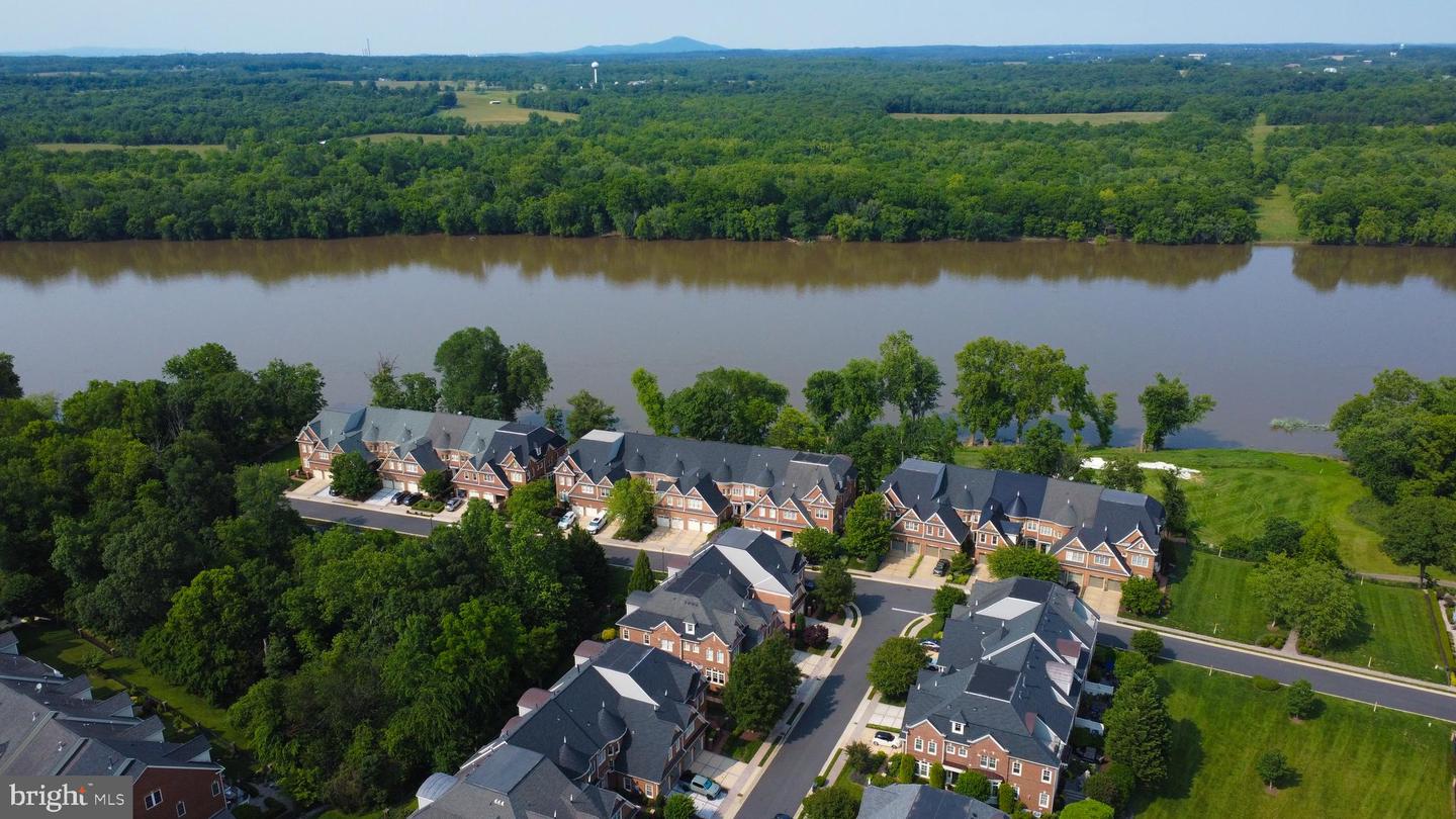 43710 BURNING SANDS TER, LEESBURG, Virginia 20176, 4 Bedrooms Bedrooms, ,4 BathroomsBathrooms,Residential,For sale,43710 BURNING SANDS TER,VALO2097362 MLS # VALO2097362