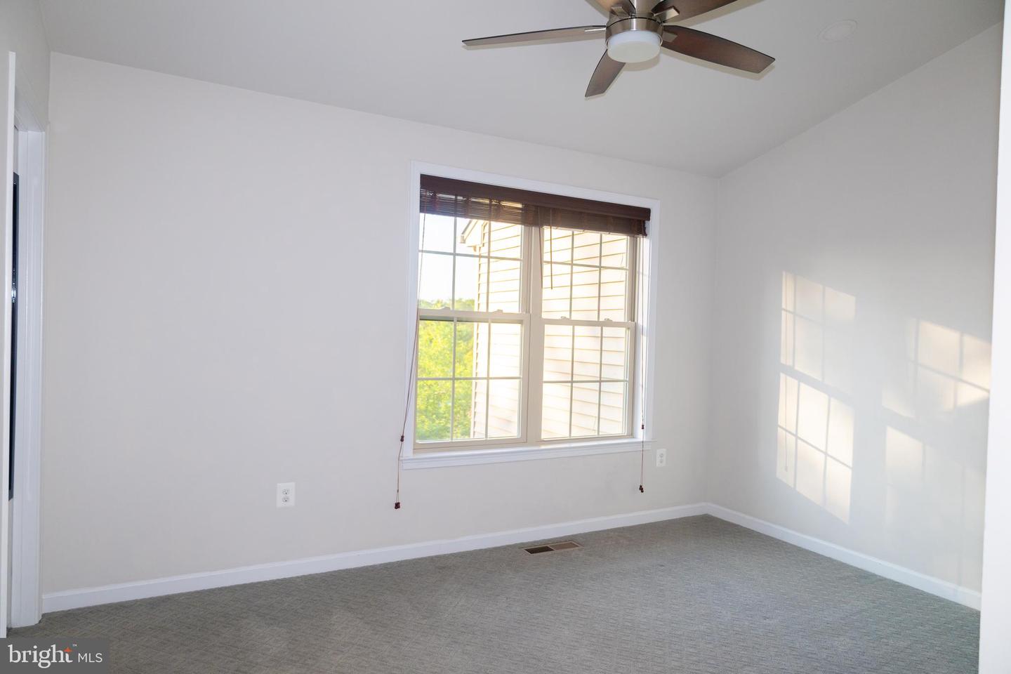42624 LISBURN CHASE TER, CHANTILLY, Virginia 20152, 3 Bedrooms Bedrooms, ,3 BathroomsBathrooms,Residential,For sale,42624 LISBURN CHASE TER,VALO2097374 MLS # VALO2097374