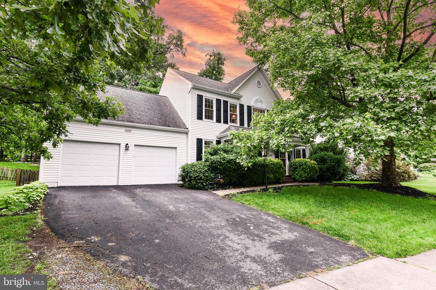 43557 GOLDEN MEADOW CIR, ASHBURN, Virginia 20147, 4 Bedrooms Bedrooms, ,2 BathroomsBathrooms,Residential,For sale,43557 GOLDEN MEADOW CIR,VALO2097410 MLS # VALO2097410
