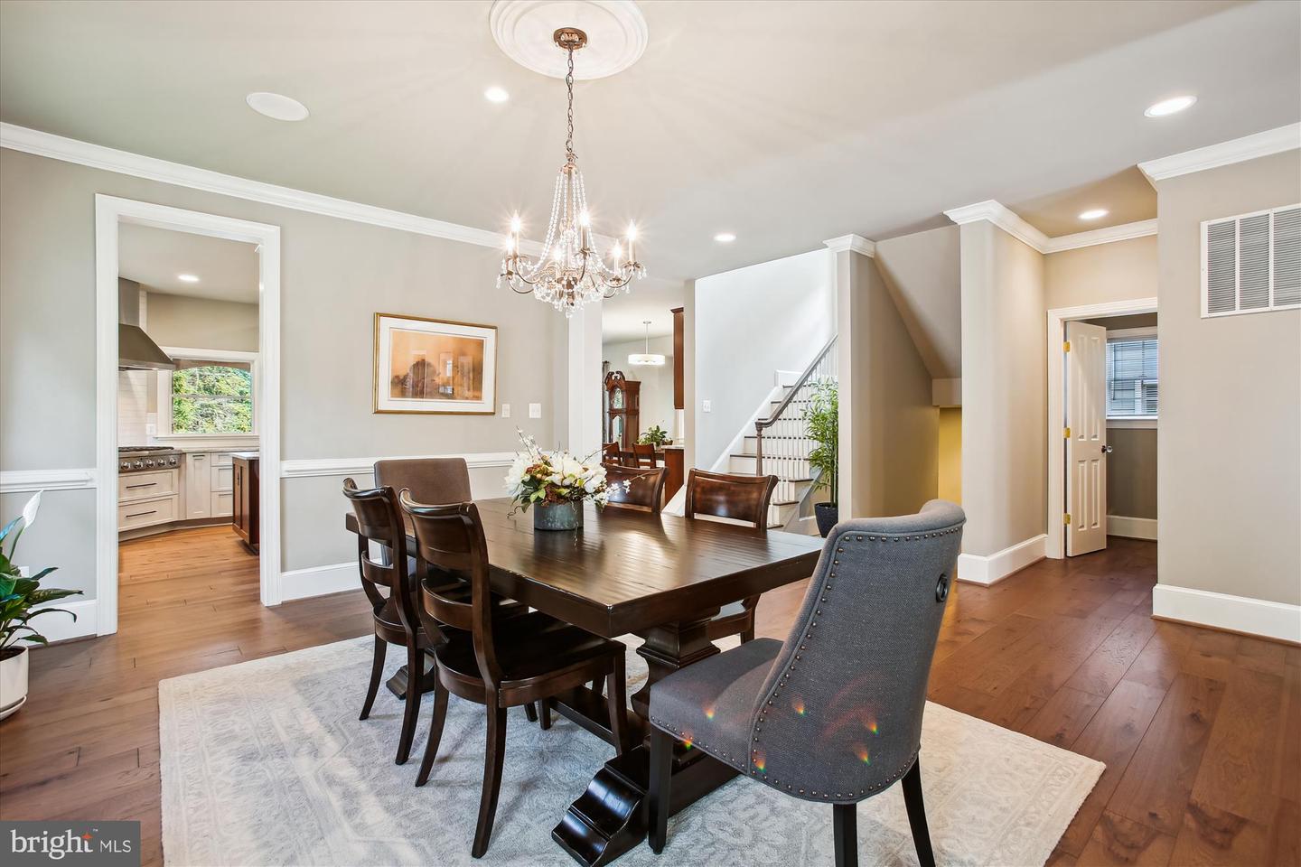 2371 N EDGEWOOD ST, ARLINGTON, Virginia 22207, 4 Bedrooms Bedrooms, ,4 BathroomsBathrooms,Residential,For sale,2371 N EDGEWOOD ST,VAAR2058034 MLS # VAAR2058034