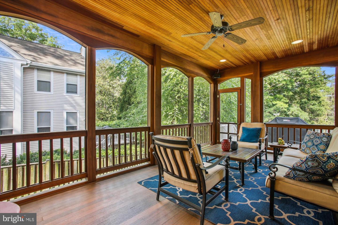 2371 N EDGEWOOD ST, ARLINGTON, Virginia 22207, 4 Bedrooms Bedrooms, ,4 BathroomsBathrooms,Residential,For sale,2371 N EDGEWOOD ST,VAAR2058034 MLS # VAAR2058034