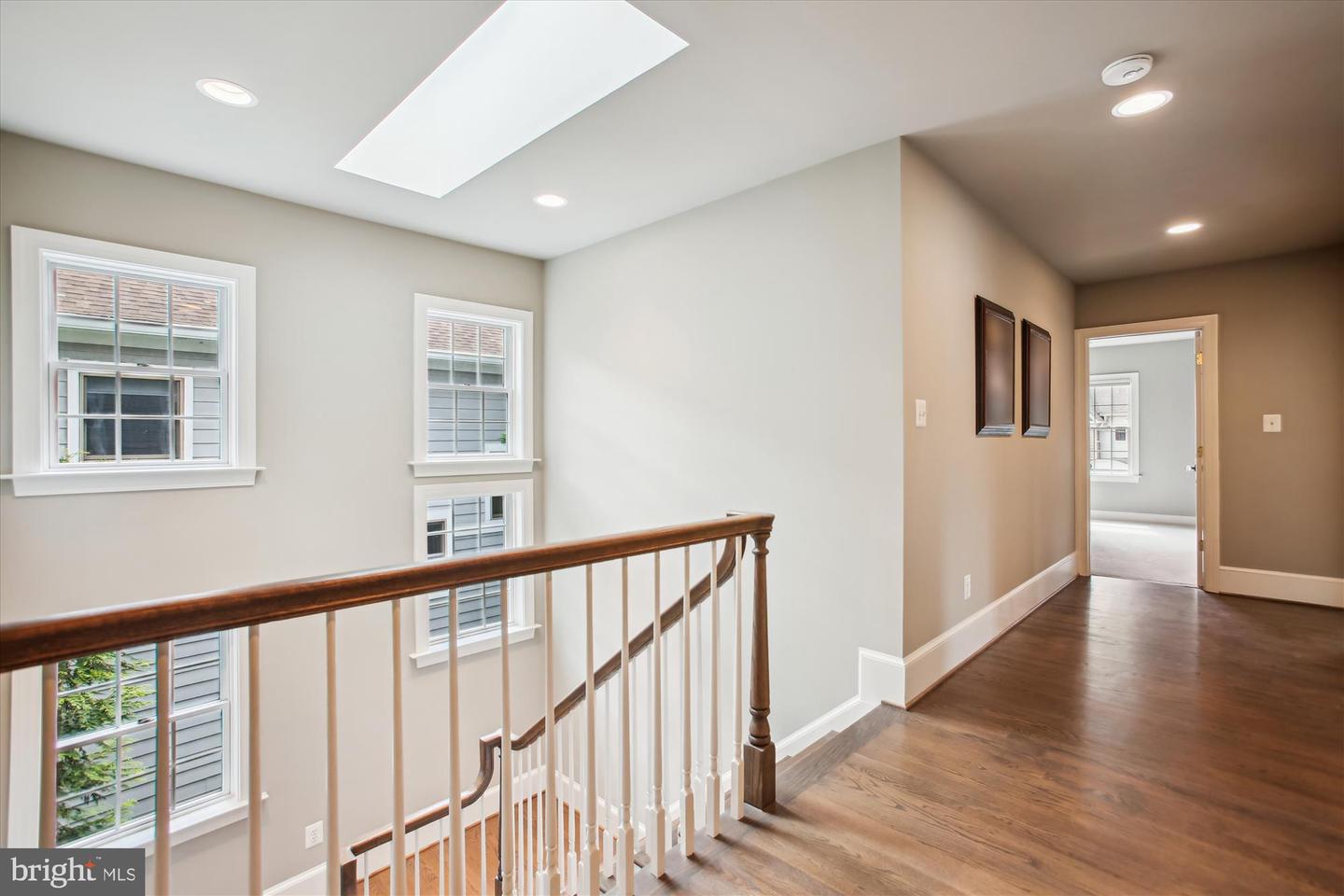 2371 N EDGEWOOD ST, ARLINGTON, Virginia 22207, 4 Bedrooms Bedrooms, ,4 BathroomsBathrooms,Residential,For sale,2371 N EDGEWOOD ST,VAAR2058034 MLS # VAAR2058034