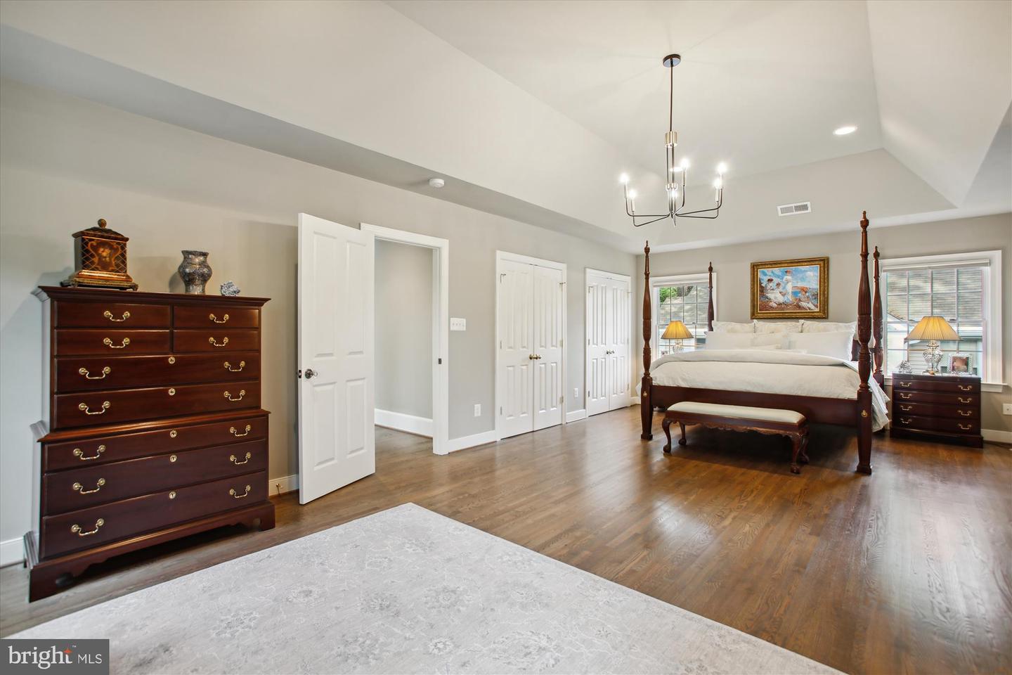 2371 N EDGEWOOD ST, ARLINGTON, Virginia 22207, 4 Bedrooms Bedrooms, ,4 BathroomsBathrooms,Residential,For sale,2371 N EDGEWOOD ST,VAAR2058034 MLS # VAAR2058034