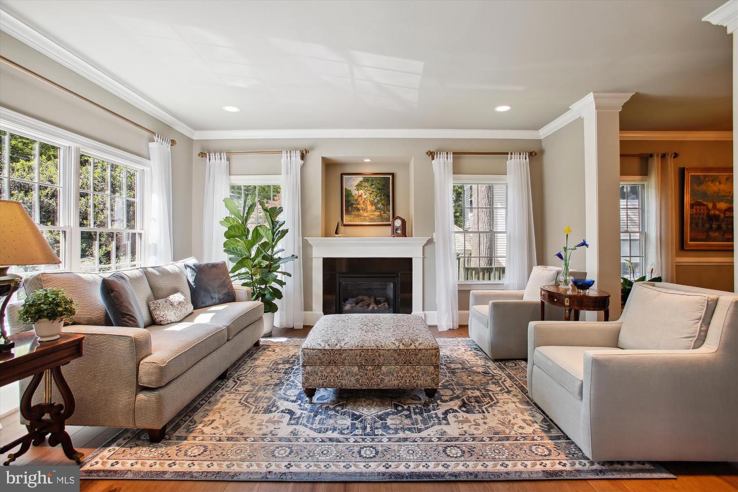 2371 N EDGEWOOD ST, ARLINGTON, Virginia 22207, 4 Bedrooms Bedrooms, ,4 BathroomsBathrooms,Residential,For sale,2371 N EDGEWOOD ST,VAAR2058034 MLS # VAAR2058034
