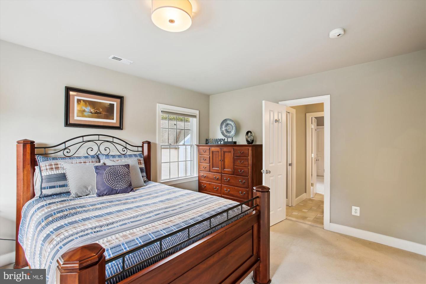 2371 N EDGEWOOD ST, ARLINGTON, Virginia 22207, 4 Bedrooms Bedrooms, ,4 BathroomsBathrooms,Residential,For sale,2371 N EDGEWOOD ST,VAAR2058034 MLS # VAAR2058034
