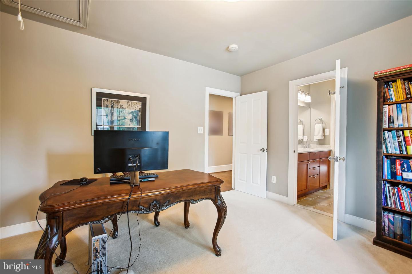 2371 N EDGEWOOD ST, ARLINGTON, Virginia 22207, 4 Bedrooms Bedrooms, ,4 BathroomsBathrooms,Residential,For sale,2371 N EDGEWOOD ST,VAAR2058034 MLS # VAAR2058034
