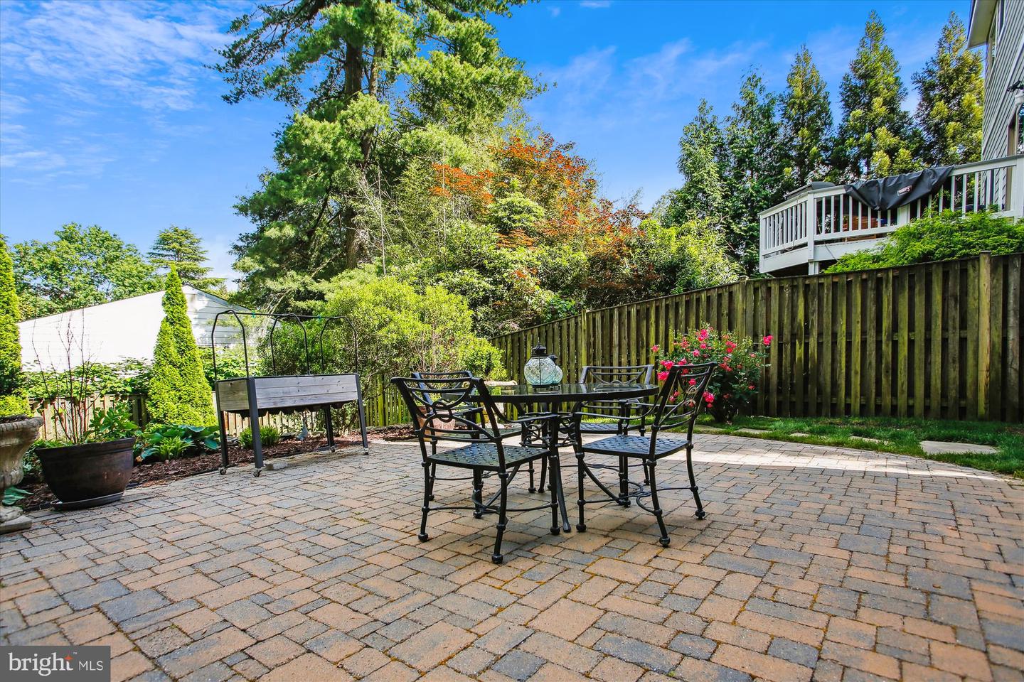 2371 N EDGEWOOD ST, ARLINGTON, Virginia 22207, 4 Bedrooms Bedrooms, ,4 BathroomsBathrooms,Residential,For sale,2371 N EDGEWOOD ST,VAAR2058034 MLS # VAAR2058034
