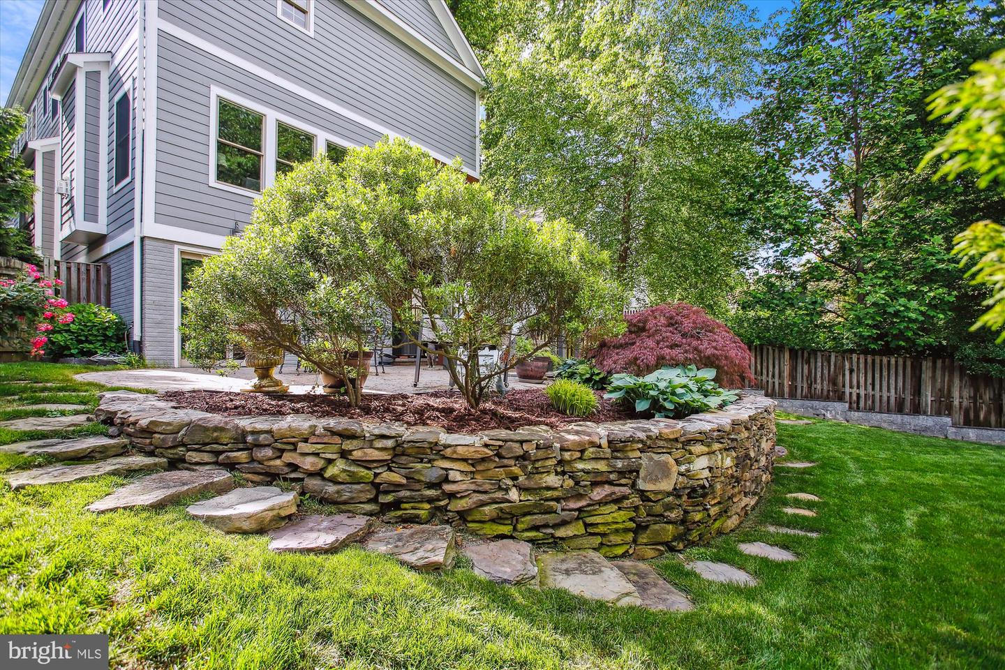 2371 N EDGEWOOD ST, ARLINGTON, Virginia 22207, 4 Bedrooms Bedrooms, ,4 BathroomsBathrooms,Residential,For sale,2371 N EDGEWOOD ST,VAAR2058034 MLS # VAAR2058034