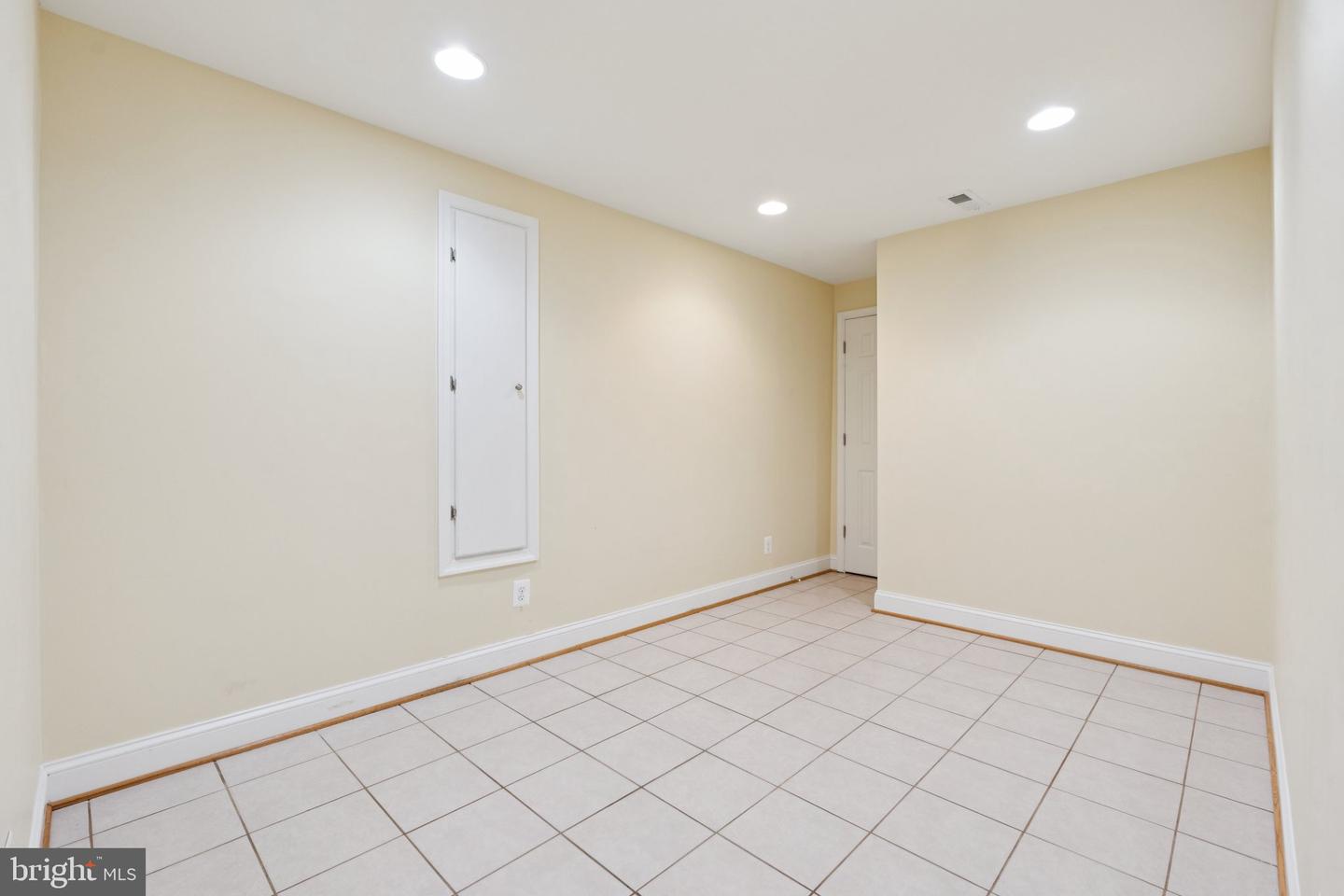 1292 MIDDLETON CT, VIENNA, Virginia 22182, 5 Bedrooms Bedrooms, ,4 BathroomsBathrooms,Residential,For sale,1292 MIDDLETON CT,VAFX2242378 MLS # VAFX2242378