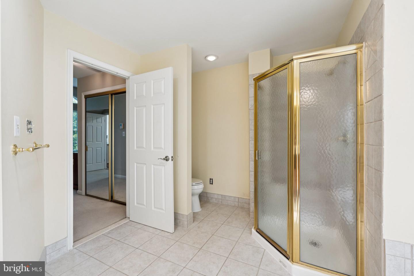 1292 MIDDLETON CT, VIENNA, Virginia 22182, 5 Bedrooms Bedrooms, ,4 BathroomsBathrooms,Residential,For sale,1292 MIDDLETON CT,VAFX2242378 MLS # VAFX2242378
