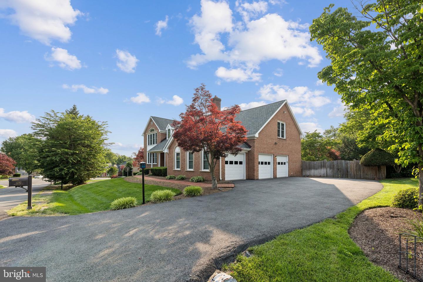 1292 MIDDLETON CT, VIENNA, Virginia 22182, 5 Bedrooms Bedrooms, ,4 BathroomsBathrooms,Residential,For sale,1292 MIDDLETON CT,VAFX2242378 MLS # VAFX2242378