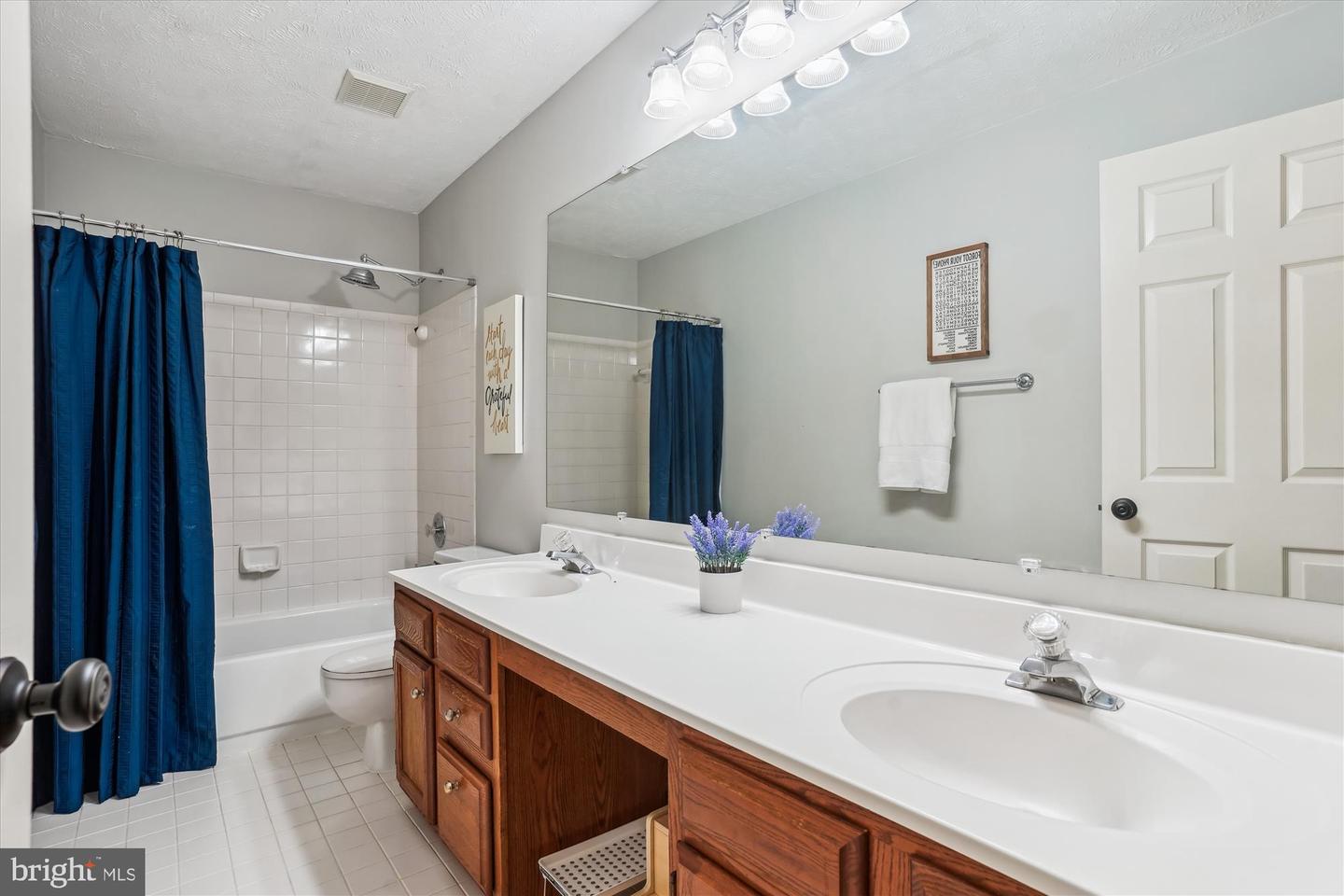 16719 TINTAGEL CT, DUMFRIES, Virginia 22025, 4 Bedrooms Bedrooms, ,3 BathroomsBathrooms,Residential,For sale,16719 TINTAGEL CT,VAPW2095262 MLS # VAPW2095262