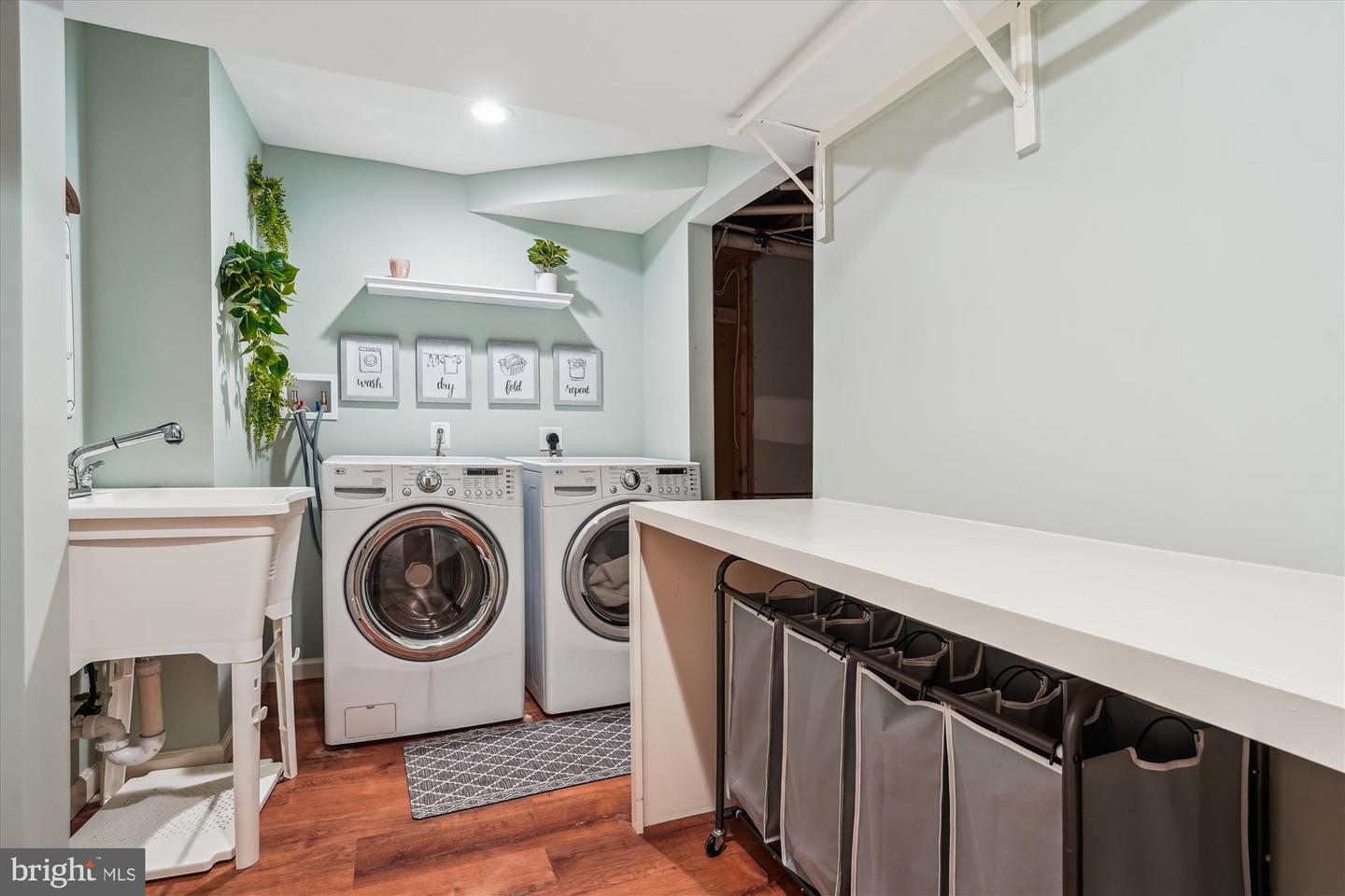16719 TINTAGEL CT, DUMFRIES, Virginia 22025, 4 Bedrooms Bedrooms, ,3 BathroomsBathrooms,Residential,For sale,16719 TINTAGEL CT,VAPW2095262 MLS # VAPW2095262