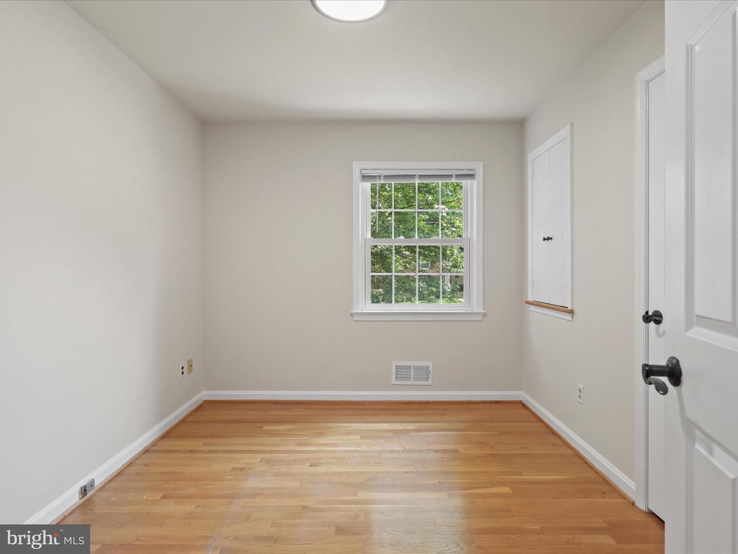 7400 LANHAM RD, FALLS CHURCH, Virginia 22043, 5 Bedrooms Bedrooms, ,2 BathroomsBathrooms,Residential,For sale,7400 LANHAM RD,VAFX2242428 MLS # VAFX2242428