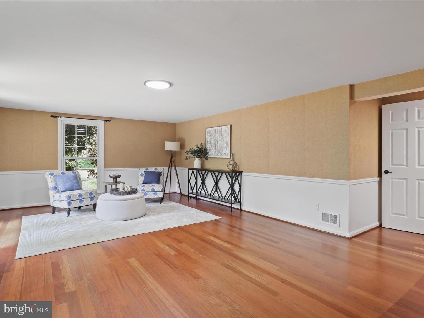 7400 LANHAM RD, FALLS CHURCH, Virginia 22043, 5 Bedrooms Bedrooms, ,2 BathroomsBathrooms,Residential,For sale,7400 LANHAM RD,VAFX2242428 MLS # VAFX2242428