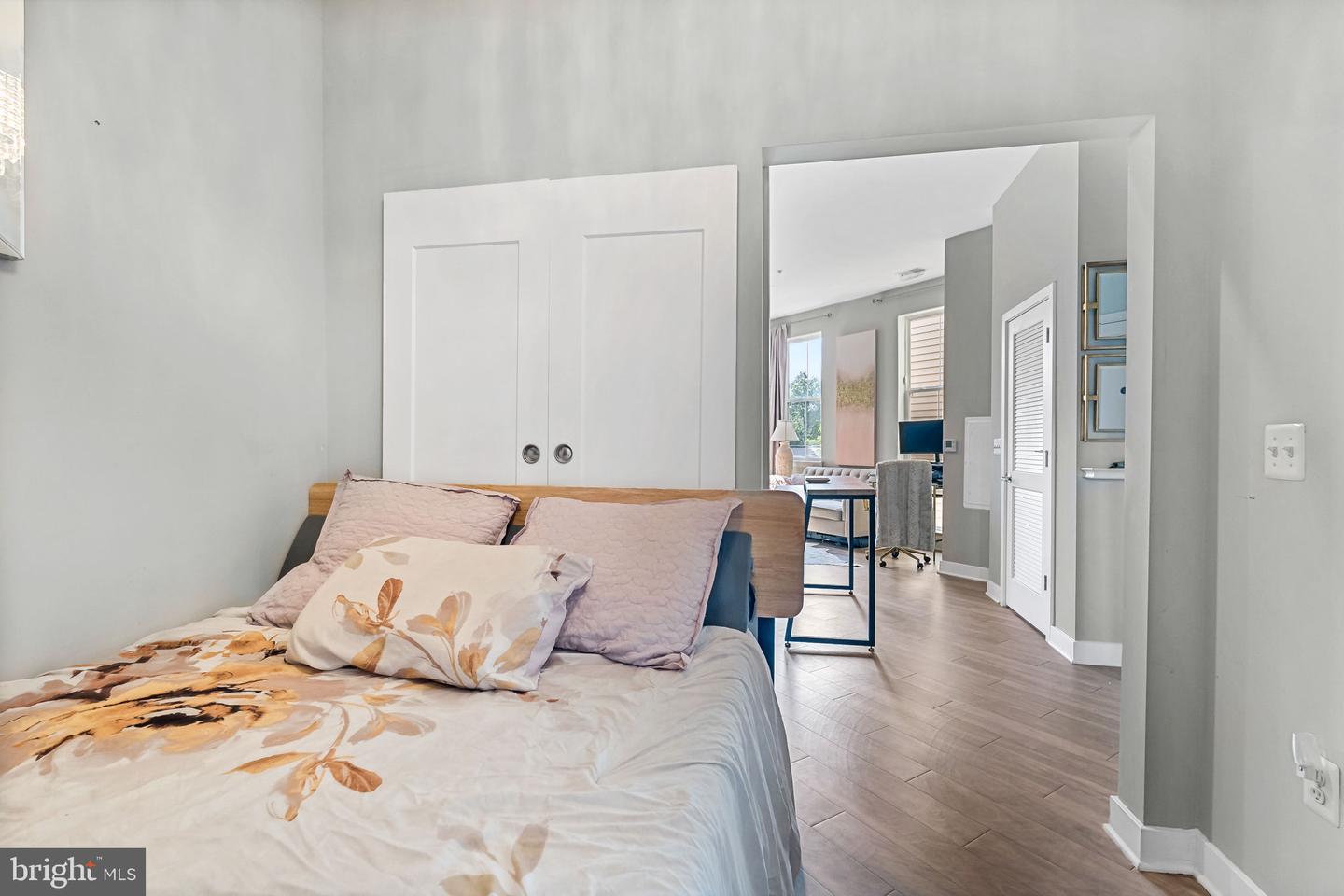 989 S BUCHANAN ST #409, ARLINGTON, Virginia 22204, 1 Bedroom Bedrooms, ,1 BathroomBathrooms,Residential,For sale,989 S BUCHANAN ST #409,VAAR2058028 MLS # VAAR2058028