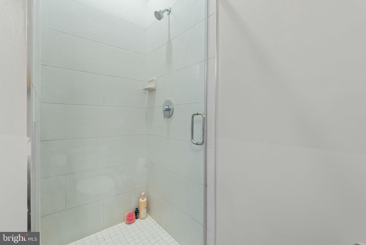 989 S BUCHANAN ST #409, ARLINGTON, Virginia 22204, 1 Bedroom Bedrooms, ,1 BathroomBathrooms,Residential,For sale,989 S BUCHANAN ST #409,VAAR2058028 MLS # VAAR2058028