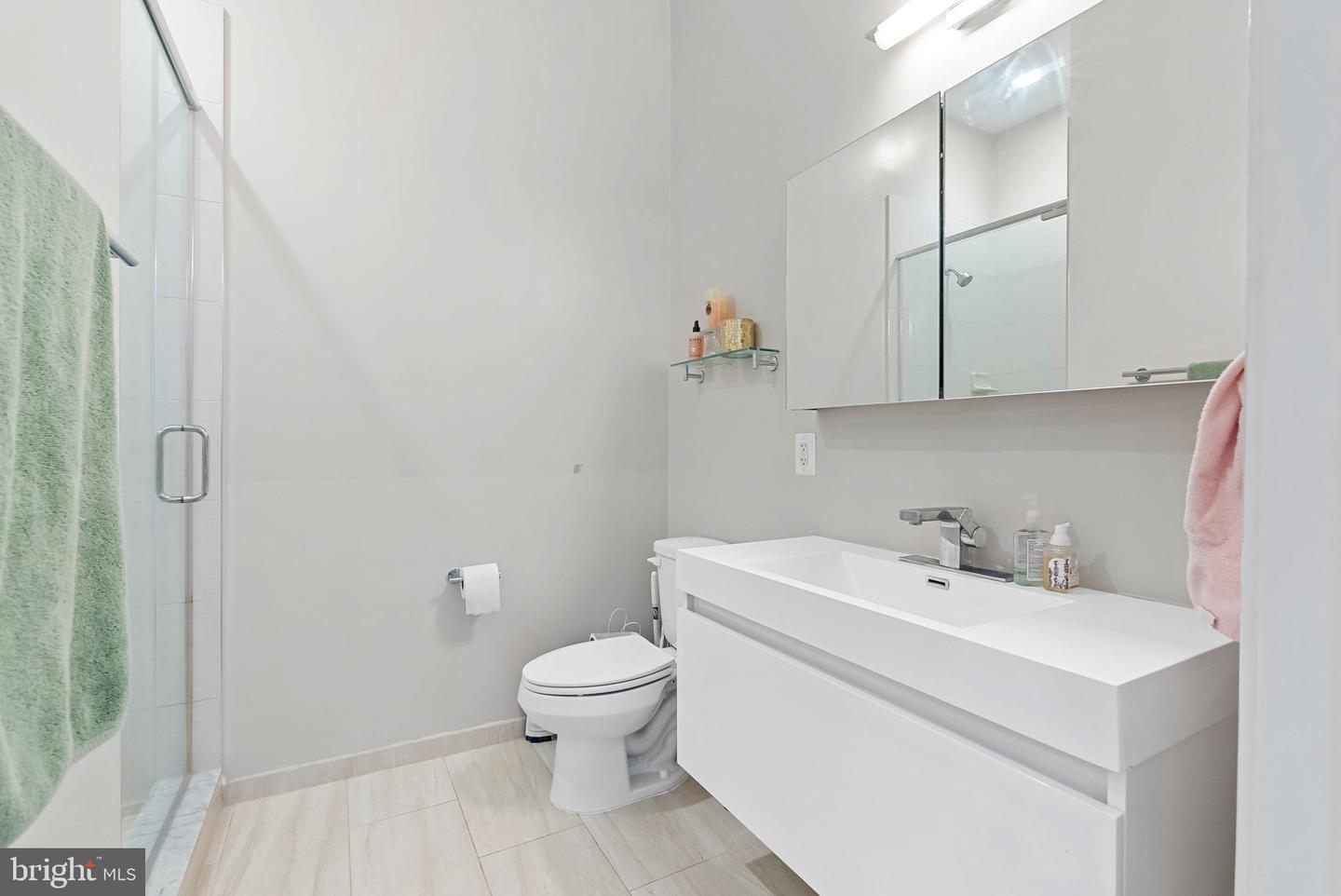 989 S BUCHANAN ST #409, ARLINGTON, Virginia 22204, 1 Bedroom Bedrooms, ,1 BathroomBathrooms,Residential,For sale,989 S BUCHANAN ST #409,VAAR2058028 MLS # VAAR2058028