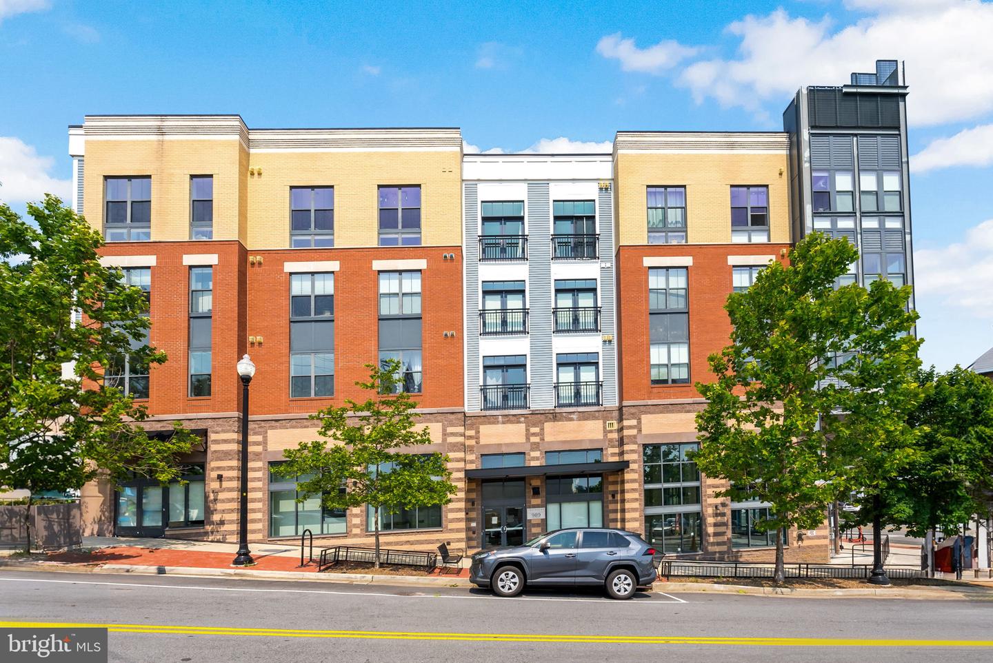 989 S BUCHANAN ST #409, ARLINGTON, Virginia 22204, 1 Bedroom Bedrooms, ,1 BathroomBathrooms,Residential,For sale,989 S BUCHANAN ST #409,VAAR2058028 MLS # VAAR2058028
