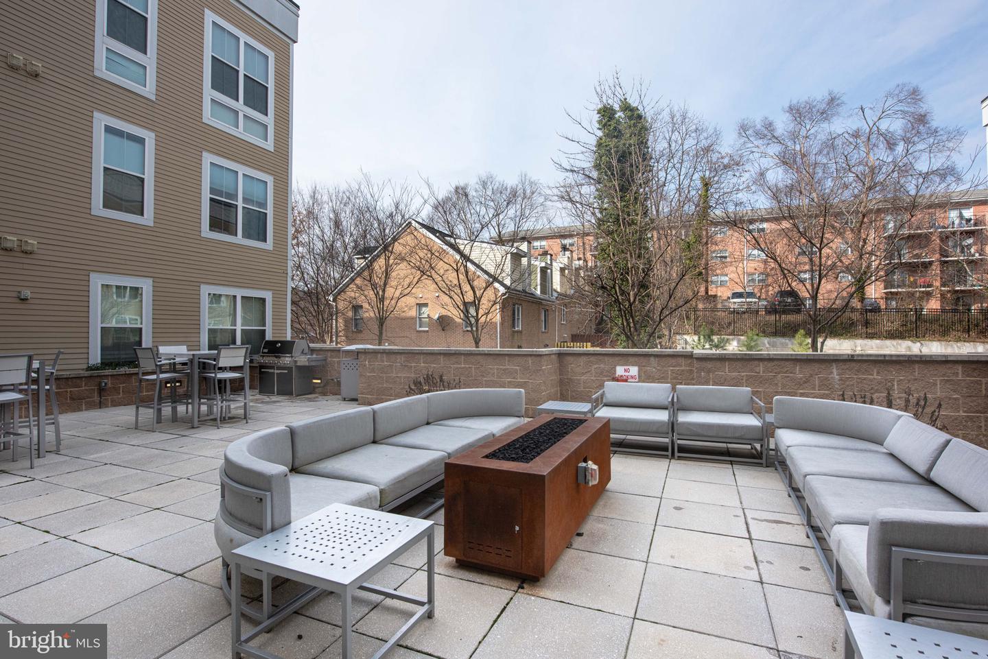 989 S BUCHANAN ST #409, ARLINGTON, Virginia 22204, 1 Bedroom Bedrooms, ,1 BathroomBathrooms,Residential,For sale,989 S BUCHANAN ST #409,VAAR2058028 MLS # VAAR2058028