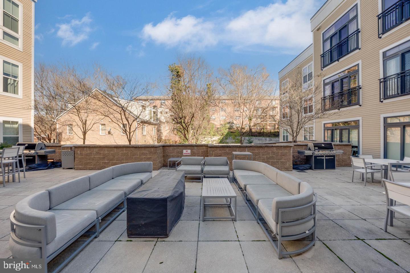 989 S BUCHANAN ST #409, ARLINGTON, Virginia 22204, 1 Bedroom Bedrooms, ,1 BathroomBathrooms,Residential,For sale,989 S BUCHANAN ST #409,VAAR2058028 MLS # VAAR2058028