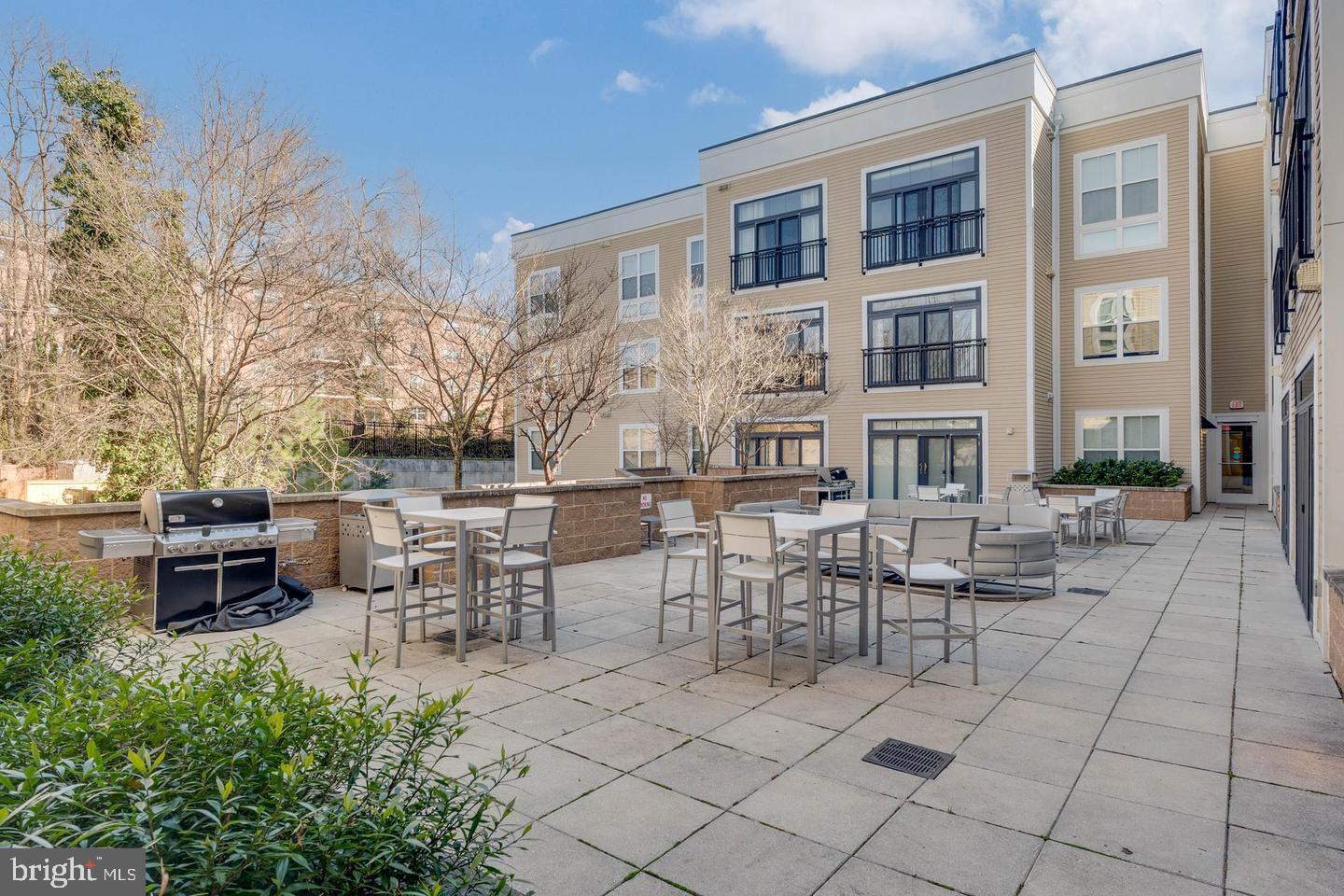 989 S BUCHANAN ST #409, ARLINGTON, Virginia 22204, 1 Bedroom Bedrooms, ,1 BathroomBathrooms,Residential,For sale,989 S BUCHANAN ST #409,VAAR2058028 MLS # VAAR2058028