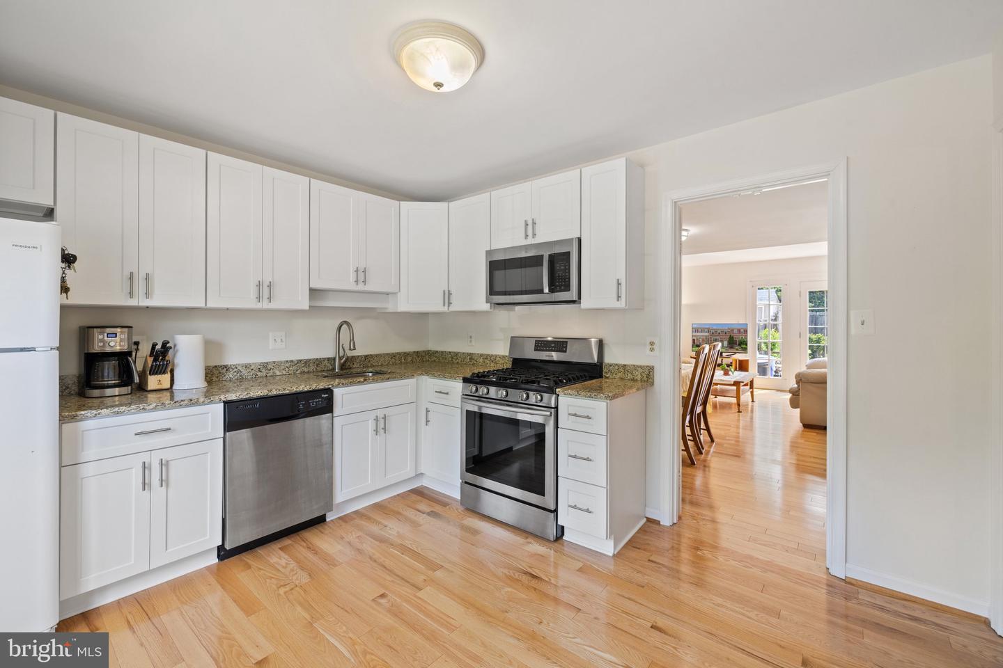 7433 COLTON LN, MANASSAS, Virginia 20109, 3 Bedrooms Bedrooms, ,2 BathroomsBathrooms,Residential,For sale,7433 COLTON LN,VAPW2095318 MLS # VAPW2095318