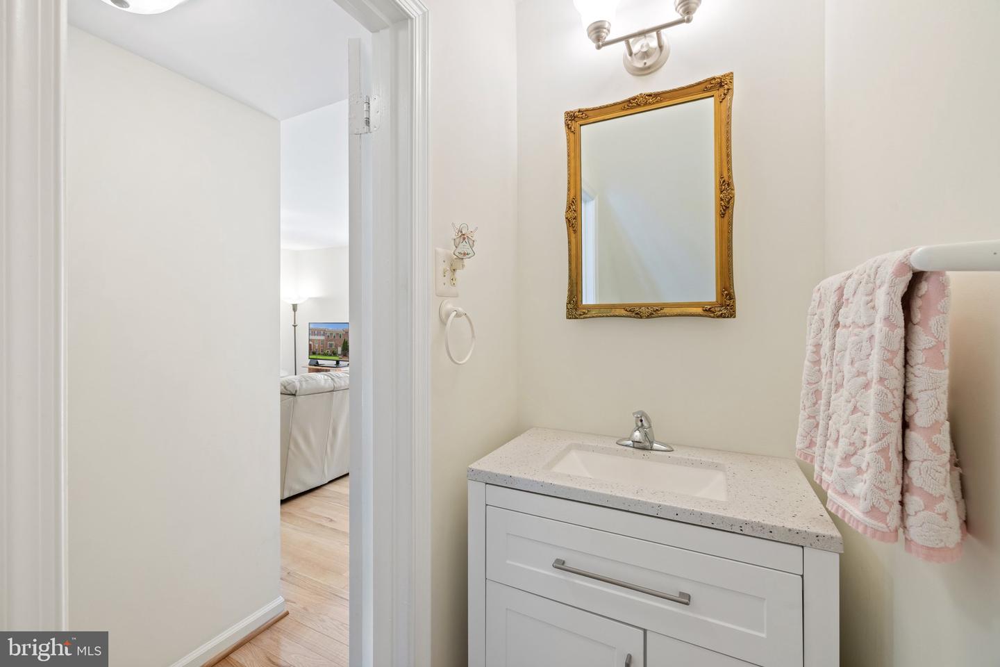 7433 COLTON LN, MANASSAS, Virginia 20109, 3 Bedrooms Bedrooms, ,2 BathroomsBathrooms,Residential,For sale,7433 COLTON LN,VAPW2095318 MLS # VAPW2095318
