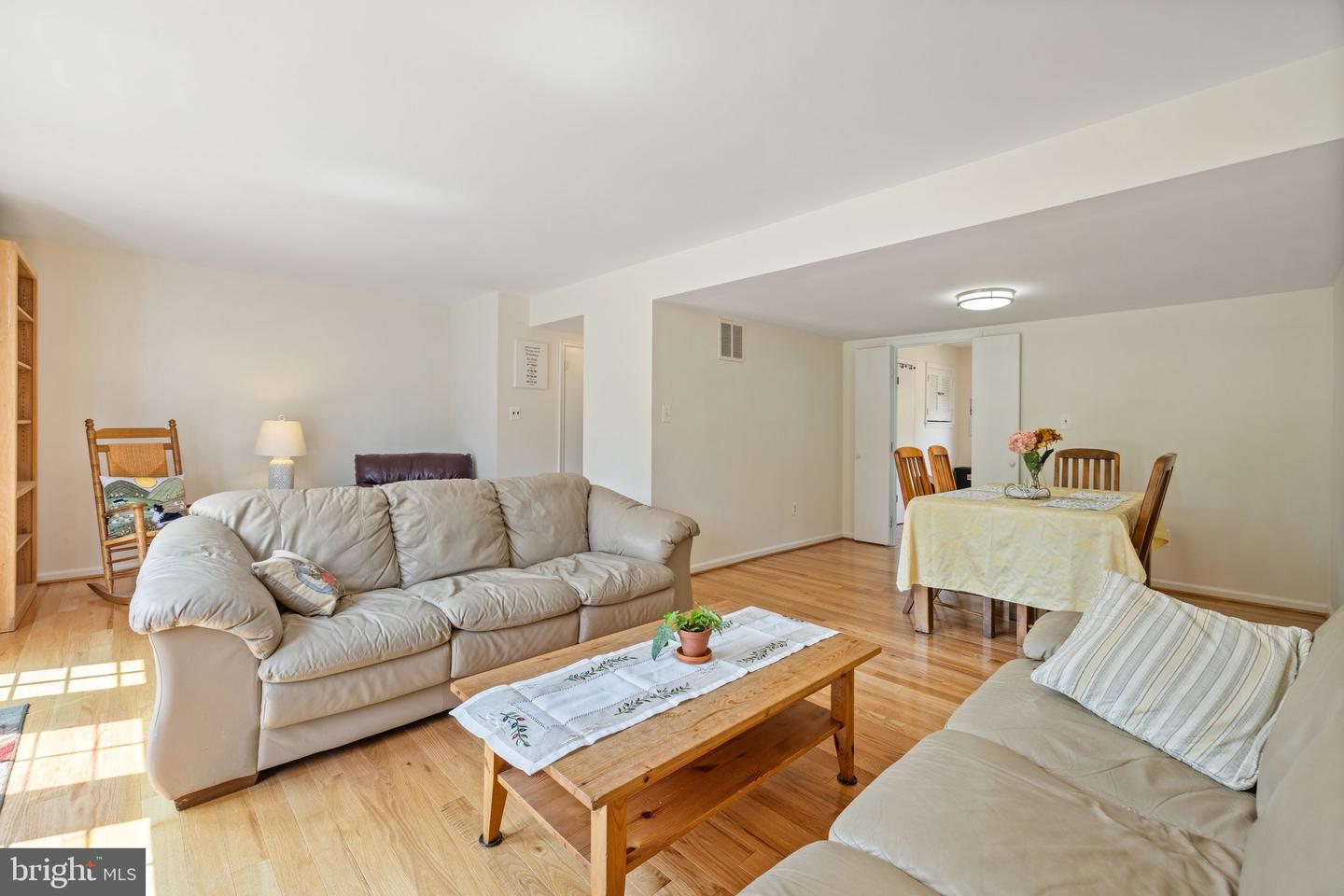 7433 COLTON LN, MANASSAS, Virginia 20109, 3 Bedrooms Bedrooms, ,2 BathroomsBathrooms,Residential,For sale,7433 COLTON LN,VAPW2095318 MLS # VAPW2095318