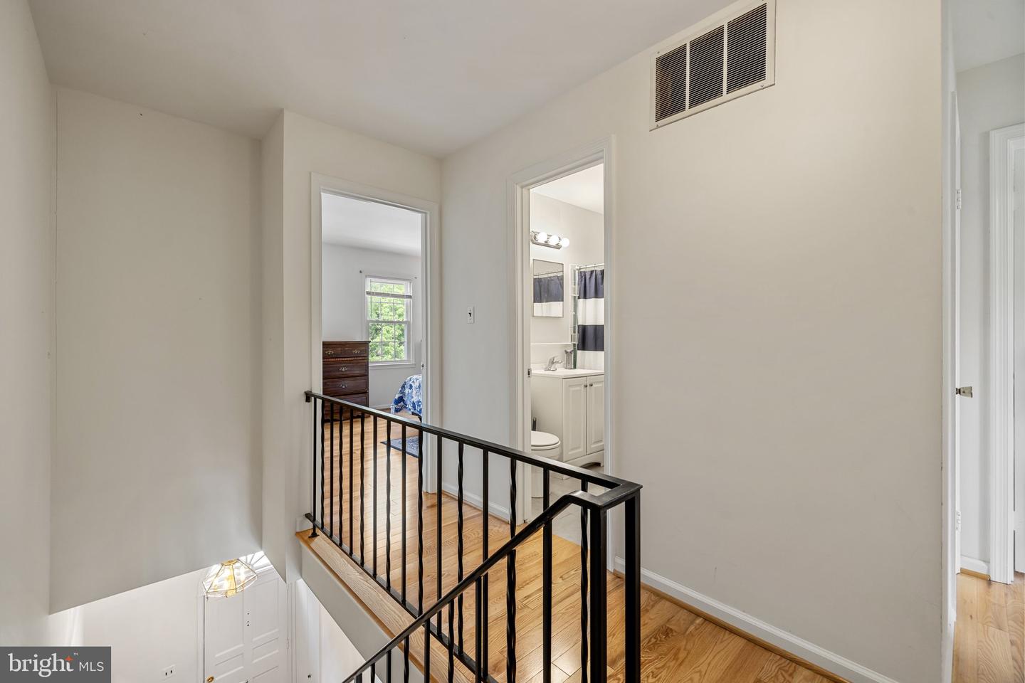 7433 COLTON LN, MANASSAS, Virginia 20109, 3 Bedrooms Bedrooms, ,2 BathroomsBathrooms,Residential,For sale,7433 COLTON LN,VAPW2095318 MLS # VAPW2095318