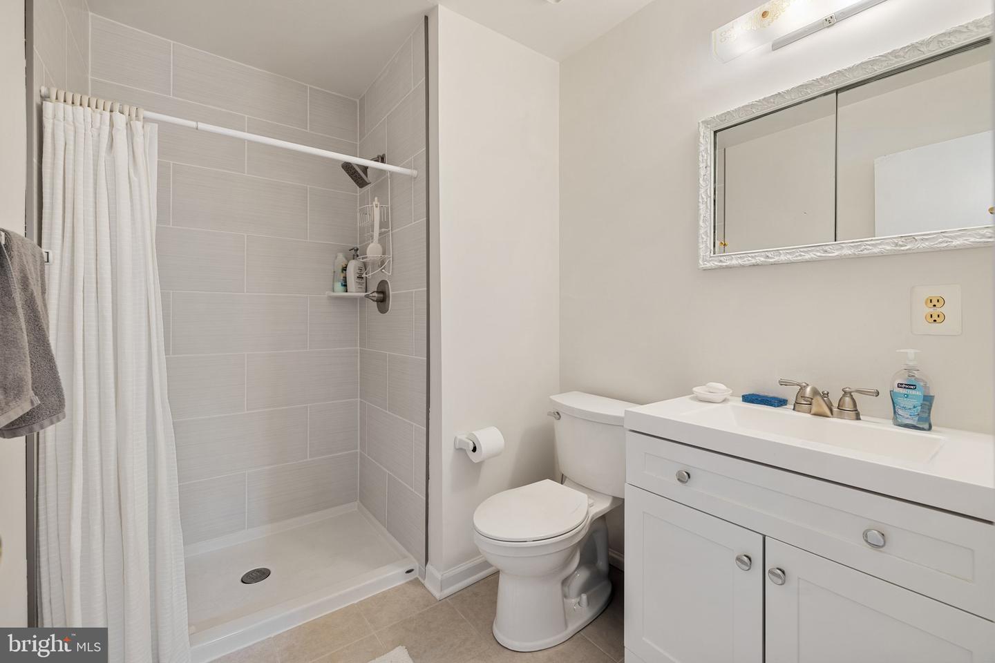 7433 COLTON LN, MANASSAS, Virginia 20109, 3 Bedrooms Bedrooms, ,2 BathroomsBathrooms,Residential,For sale,7433 COLTON LN,VAPW2095318 MLS # VAPW2095318