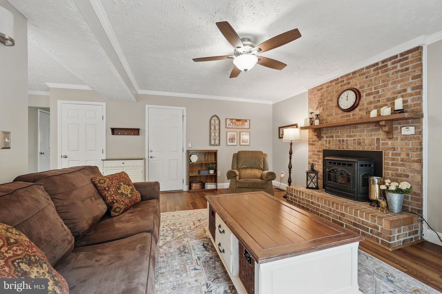 4549 DIEHL CT, WOODBRIDGE, Virginia 22193, 4 Bedrooms Bedrooms, ,3 BathroomsBathrooms,Residential,For sale,4549 DIEHL CT,VAPW2095320 MLS # VAPW2095320